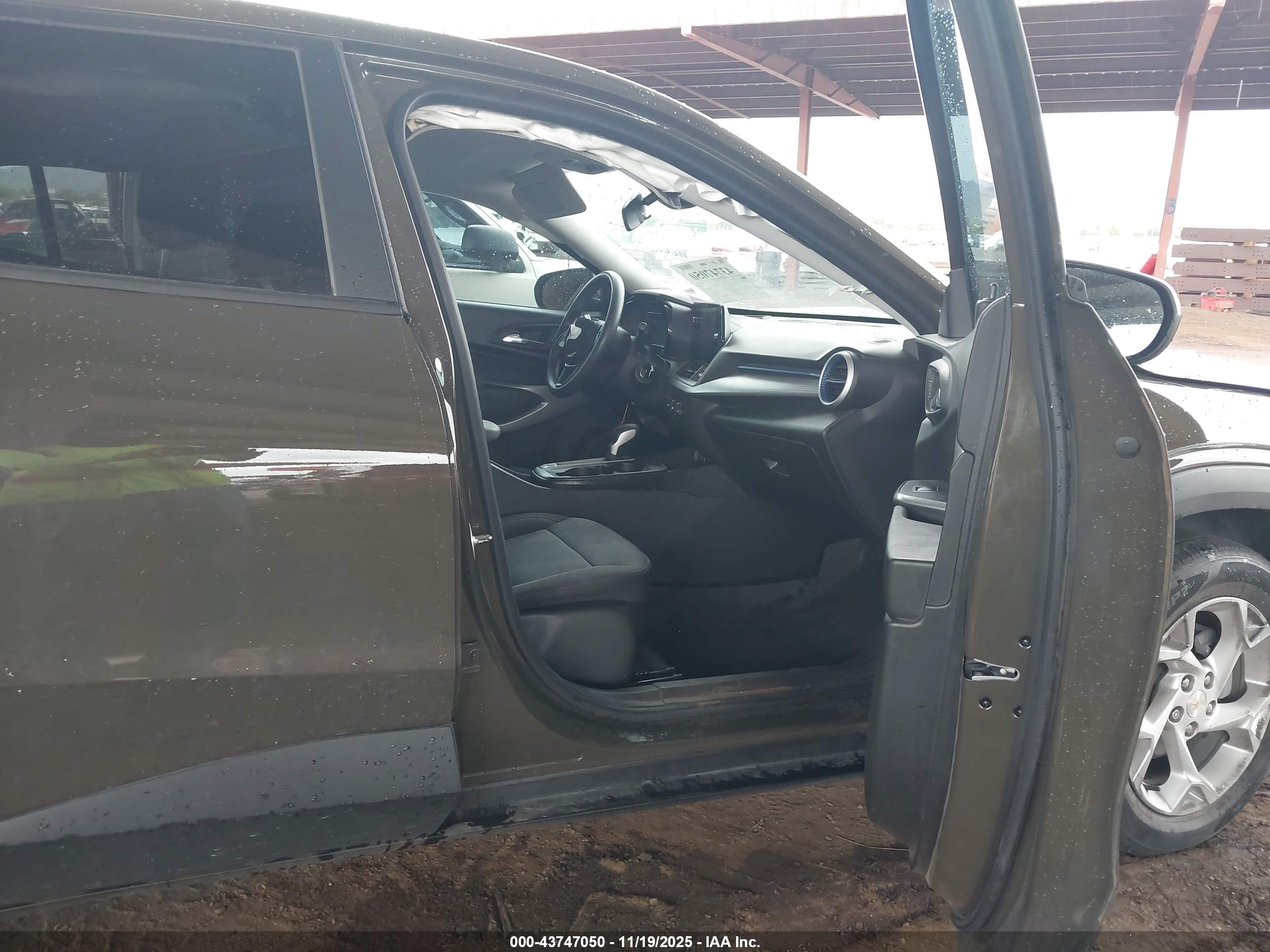 CHEVROLET TRAX image 5