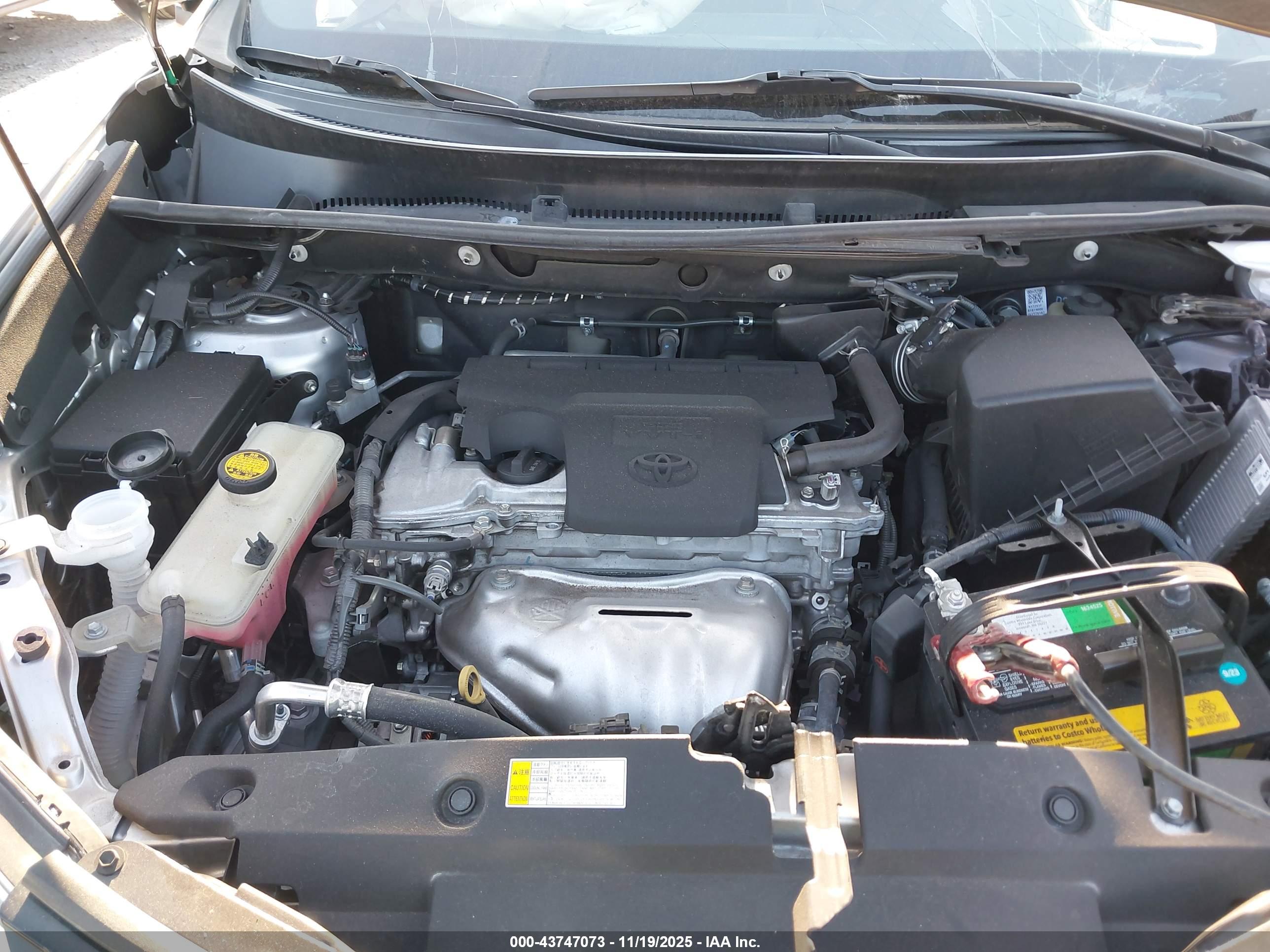 TOYOTA RAV4 image 10