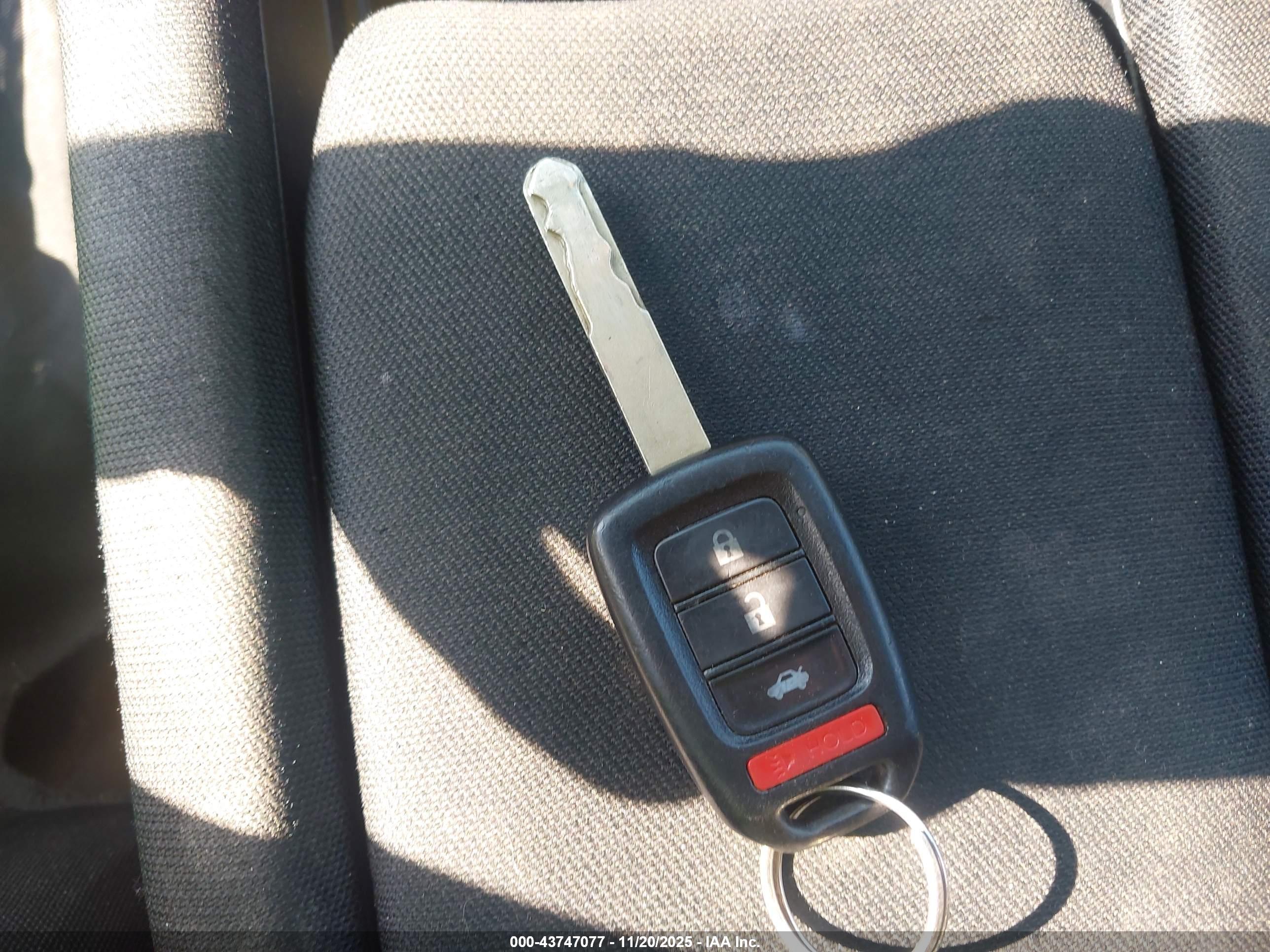 HONDA CIVIC image 11