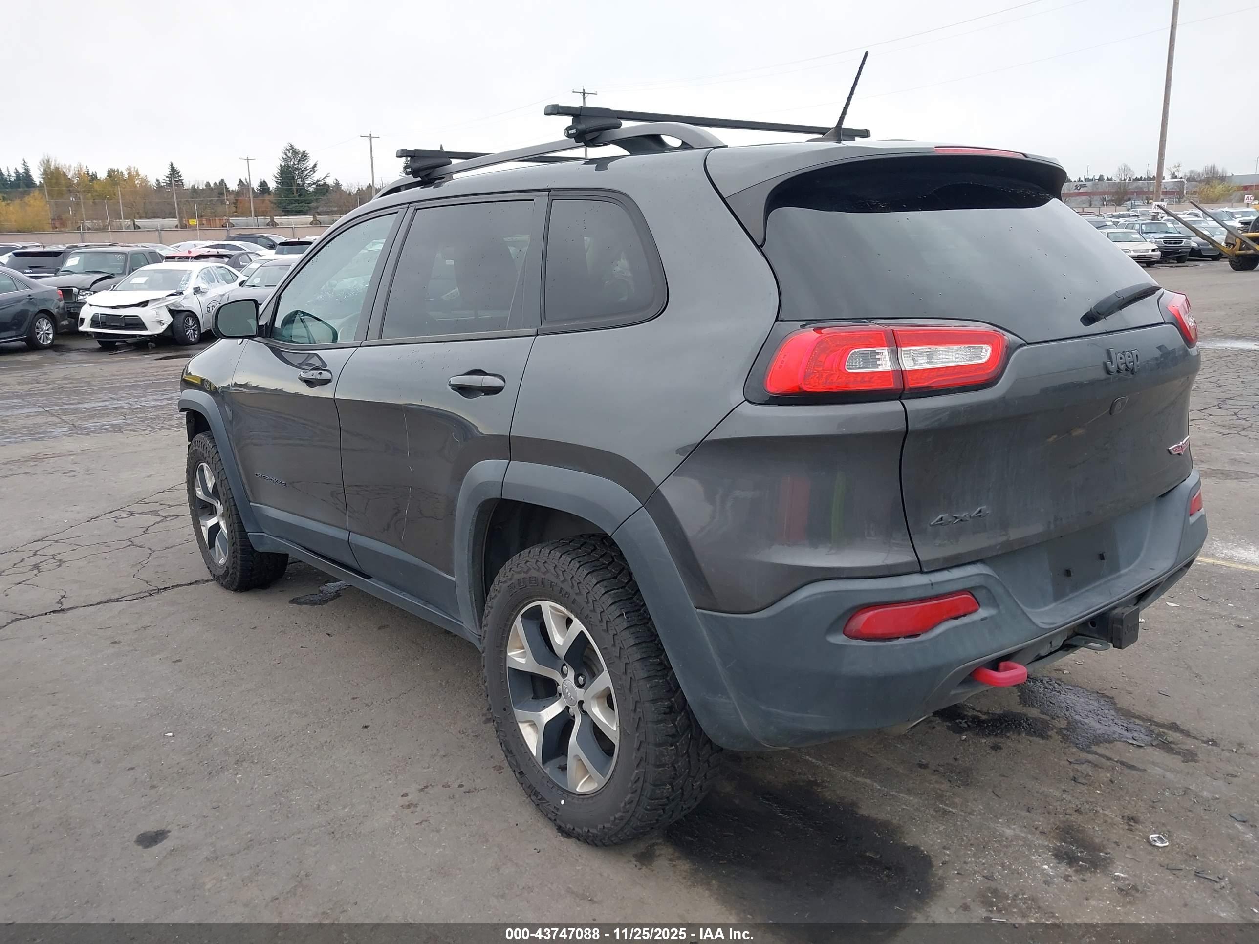 JEEP CHEROKEE image 3