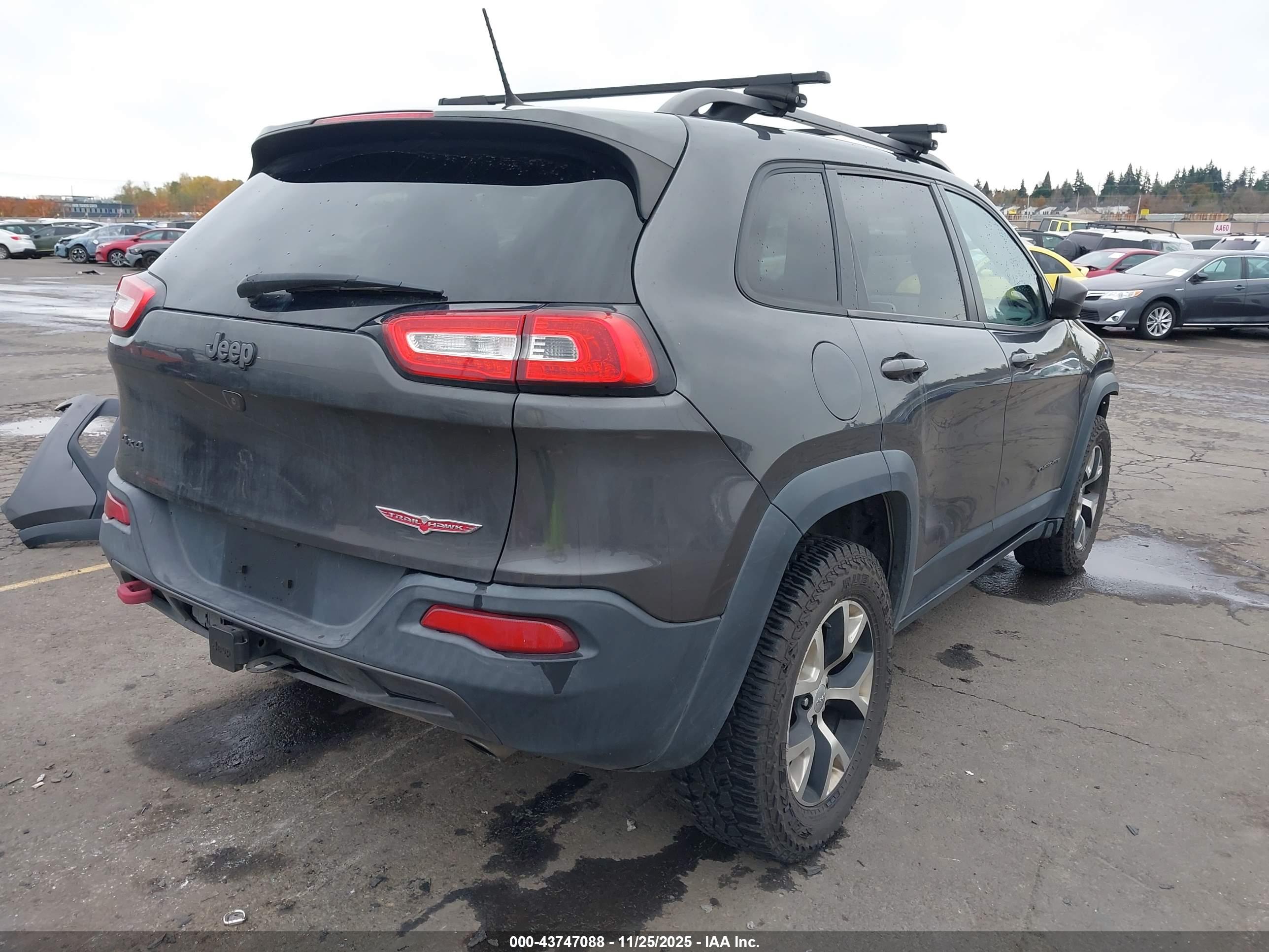 JEEP CHEROKEE image 4