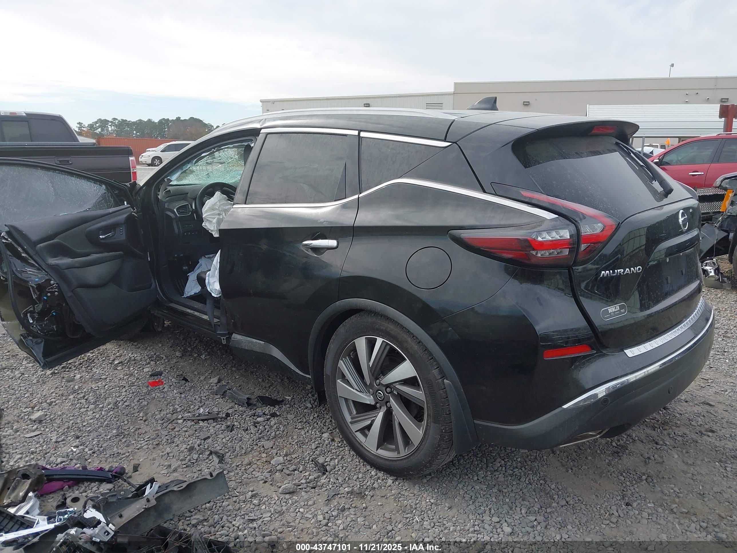 NISSAN MURANO image 3