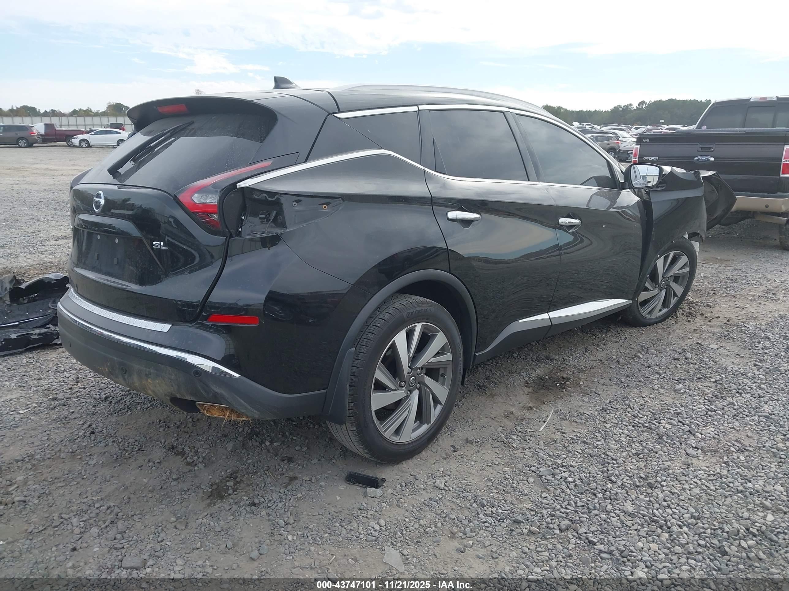 NISSAN MURANO image 4