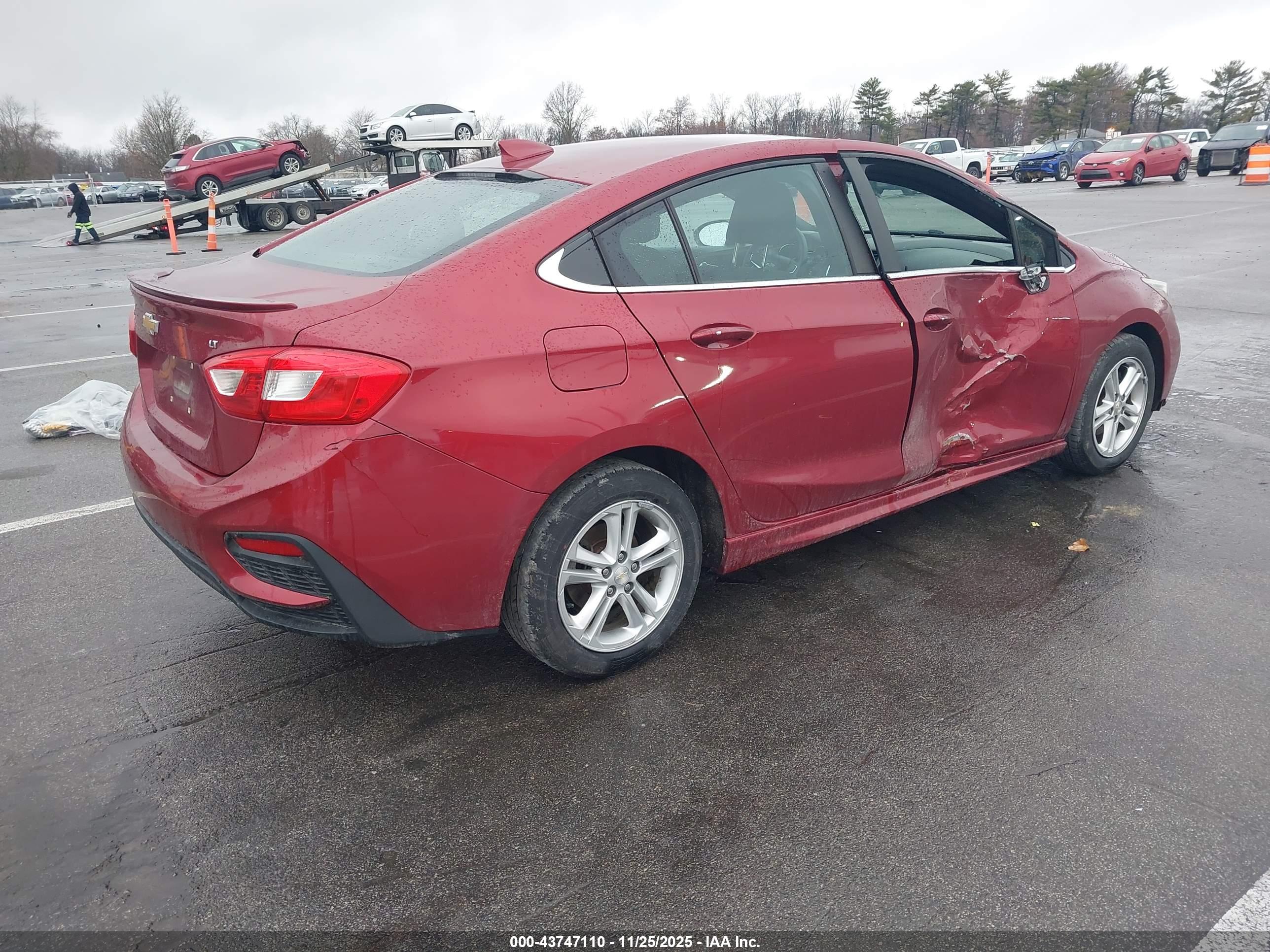 CHEVROLET CRUZE image 4