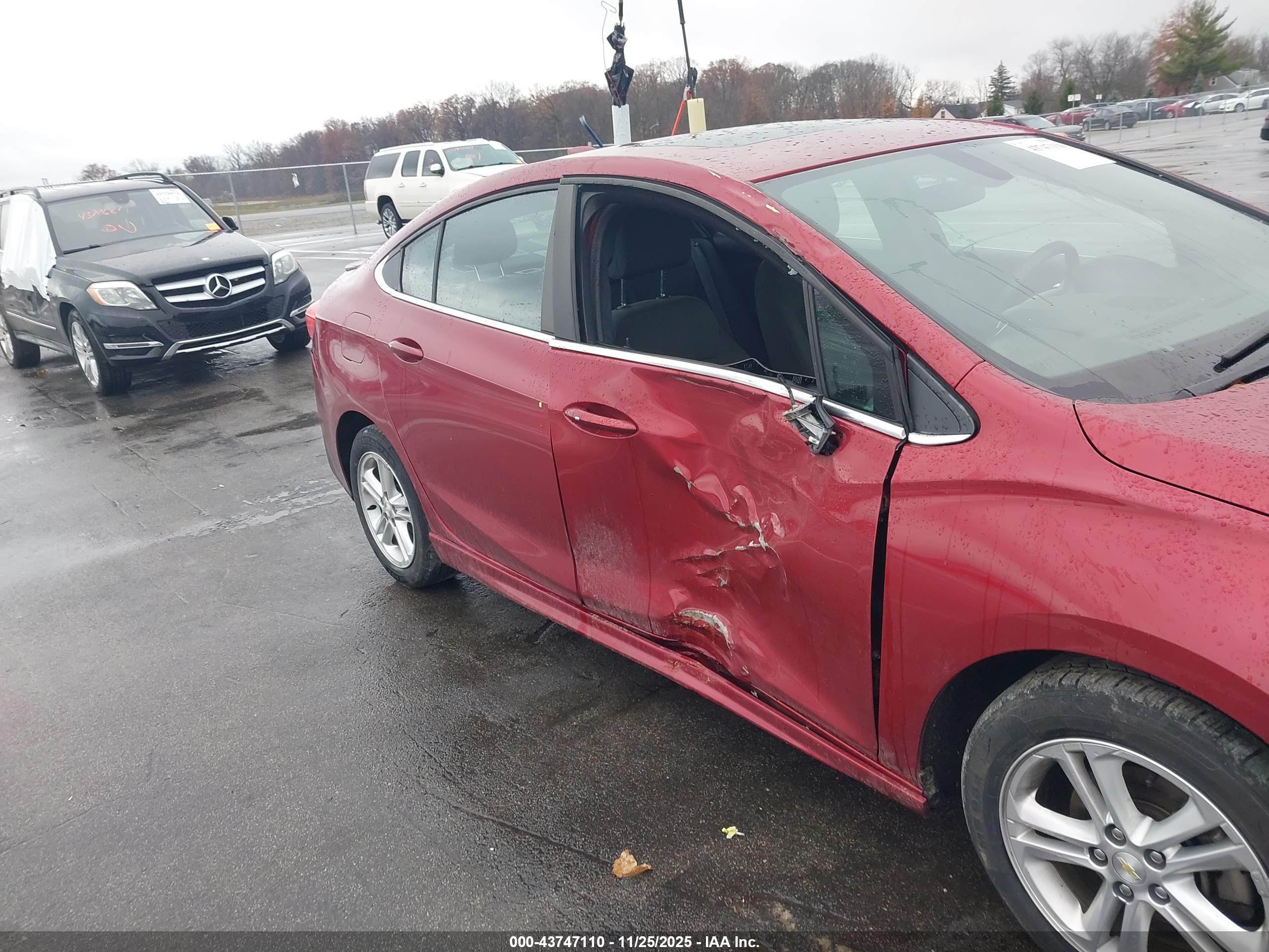 CHEVROLET CRUZE image 6