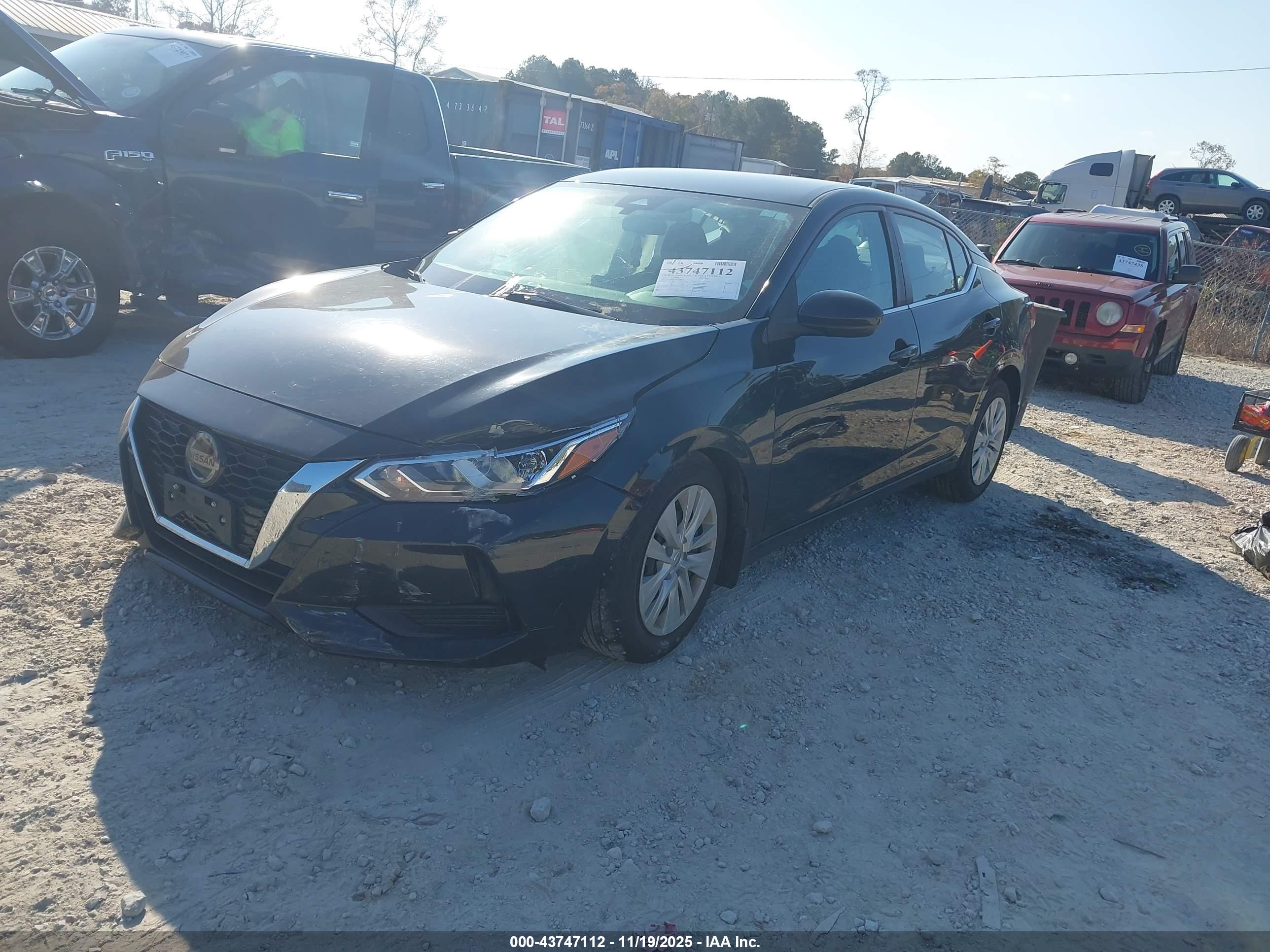 NISSAN SENTRA image 2