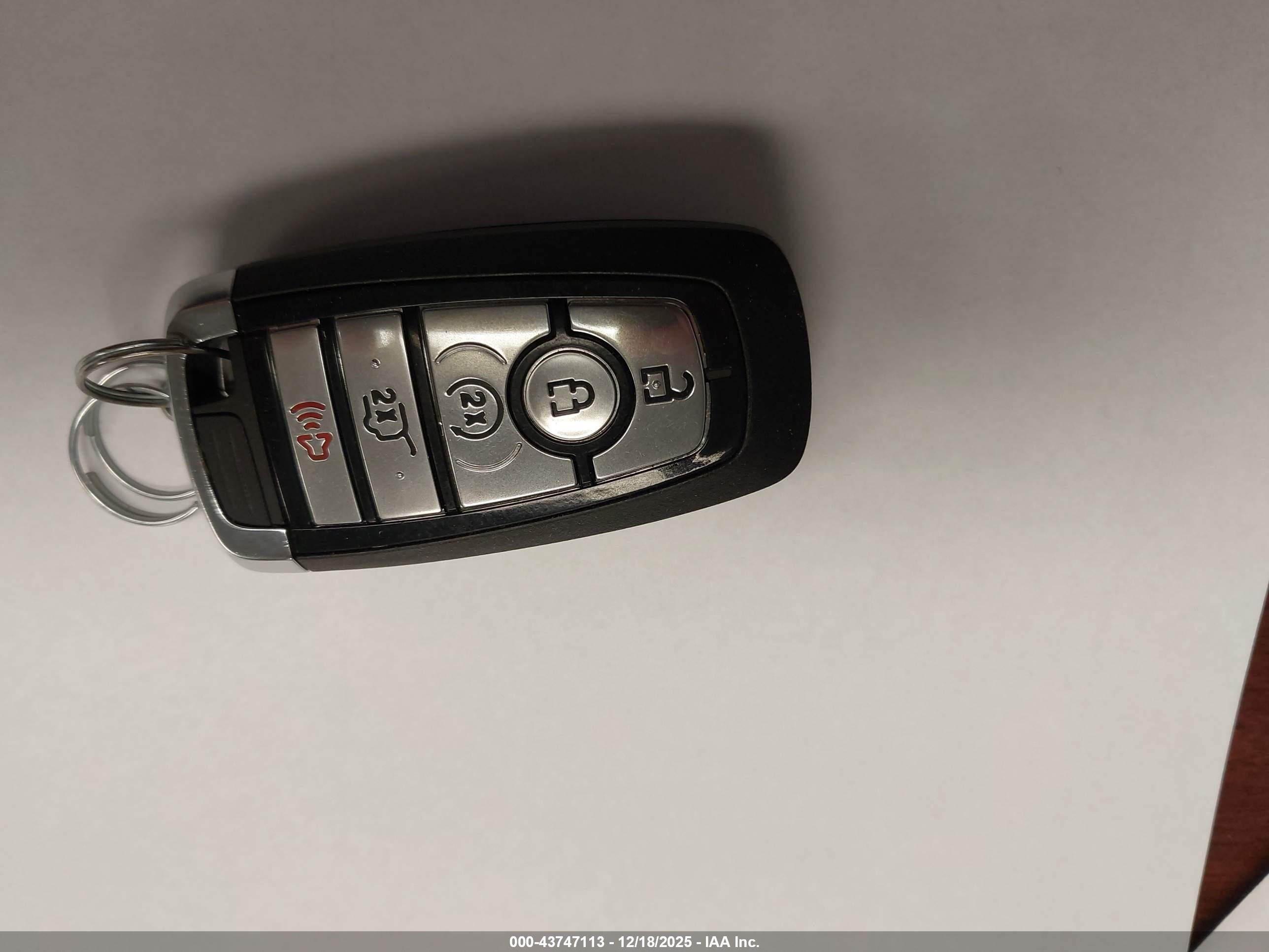 FORD ESCAPE image 11