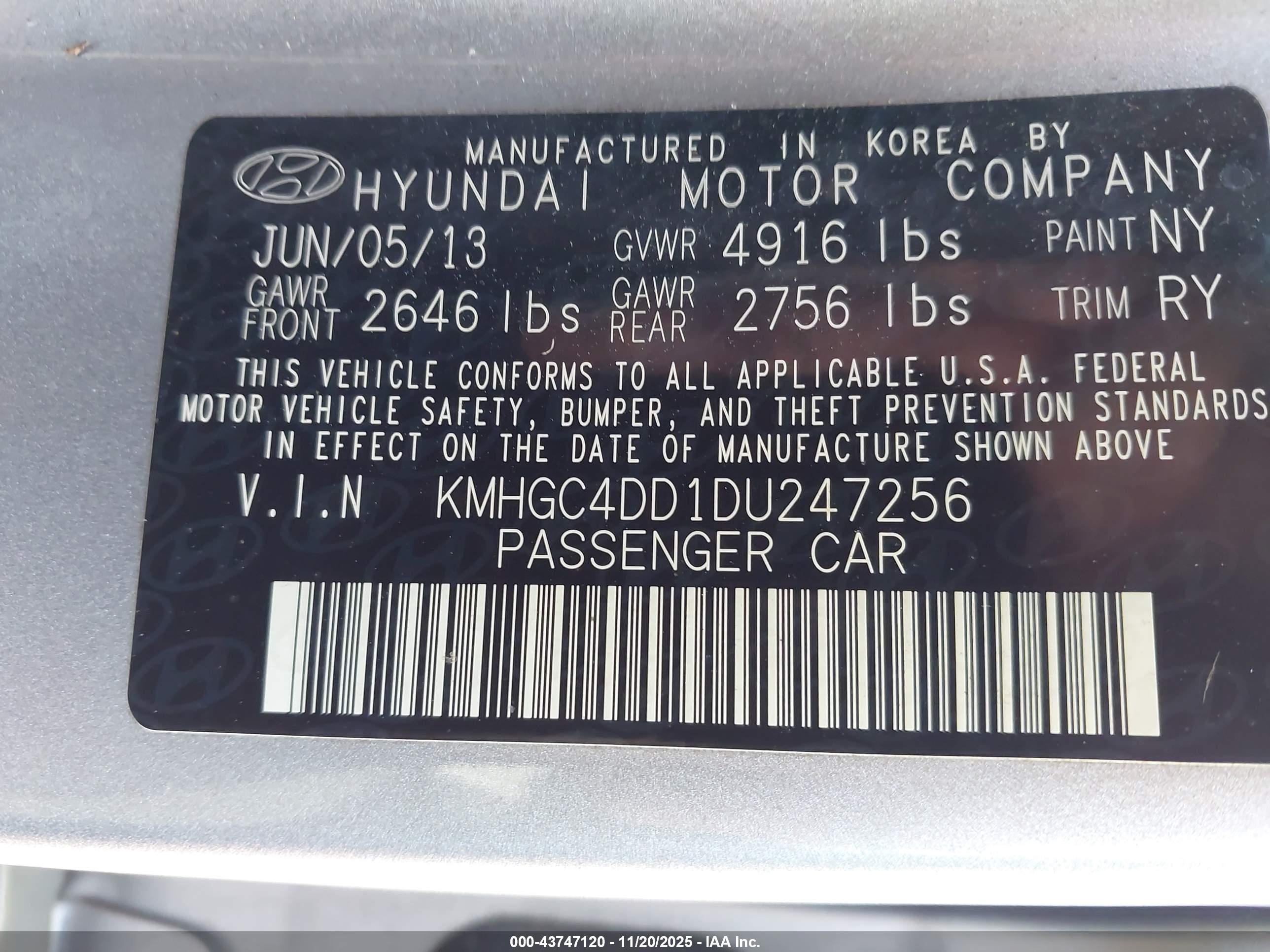 HYUNDAI GENESIS image 9