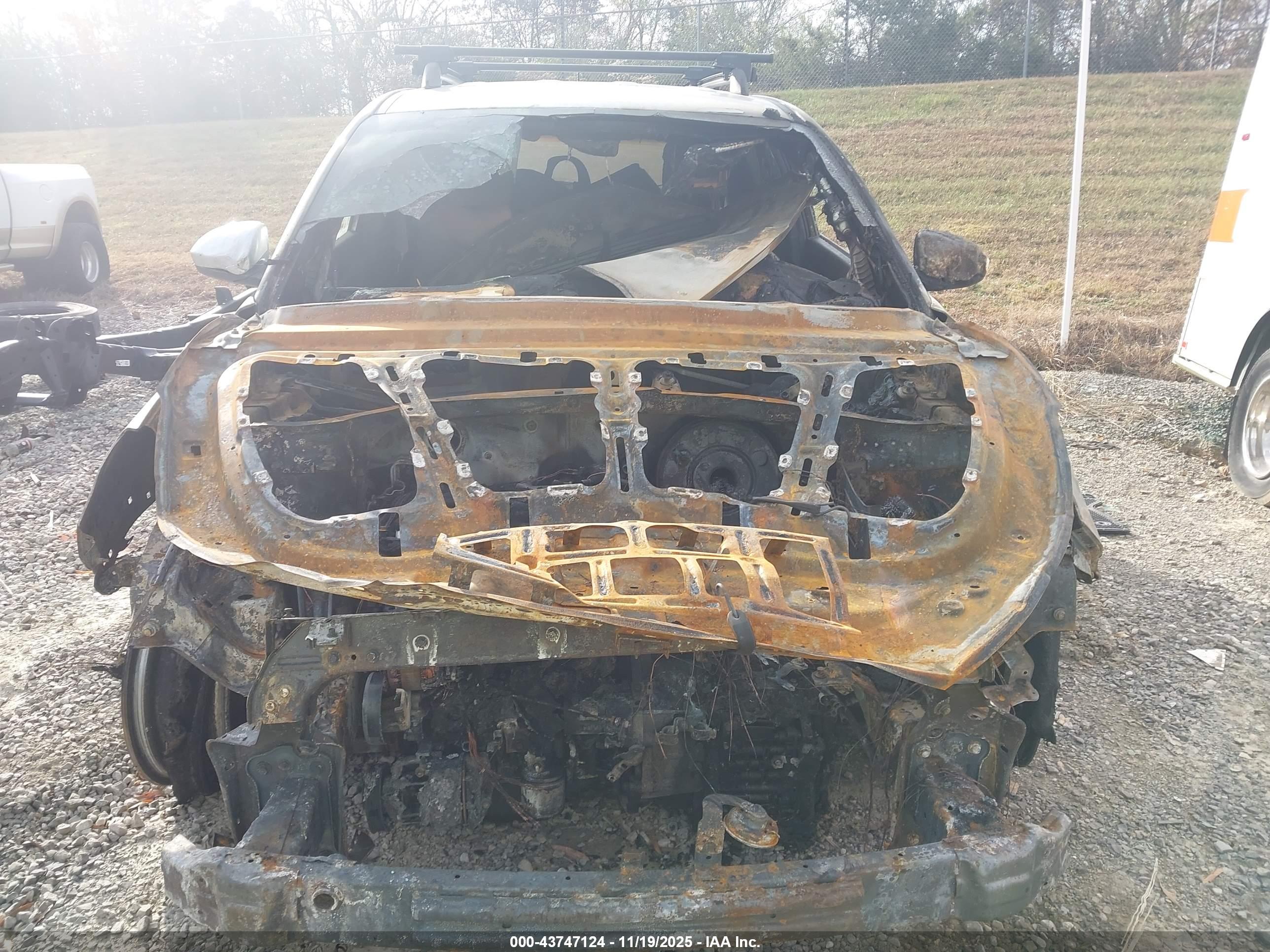 HYUNDAI TUCSON image 6