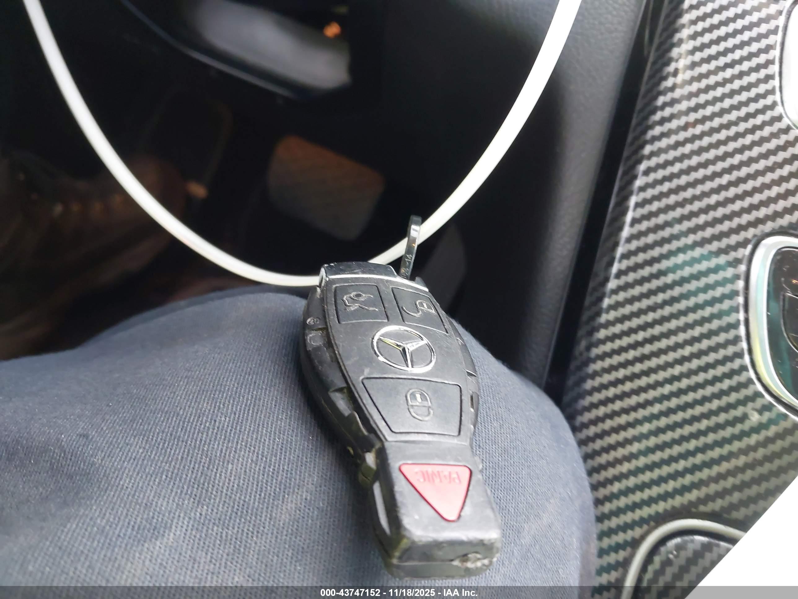 MERCEDES-BENZ C image 11