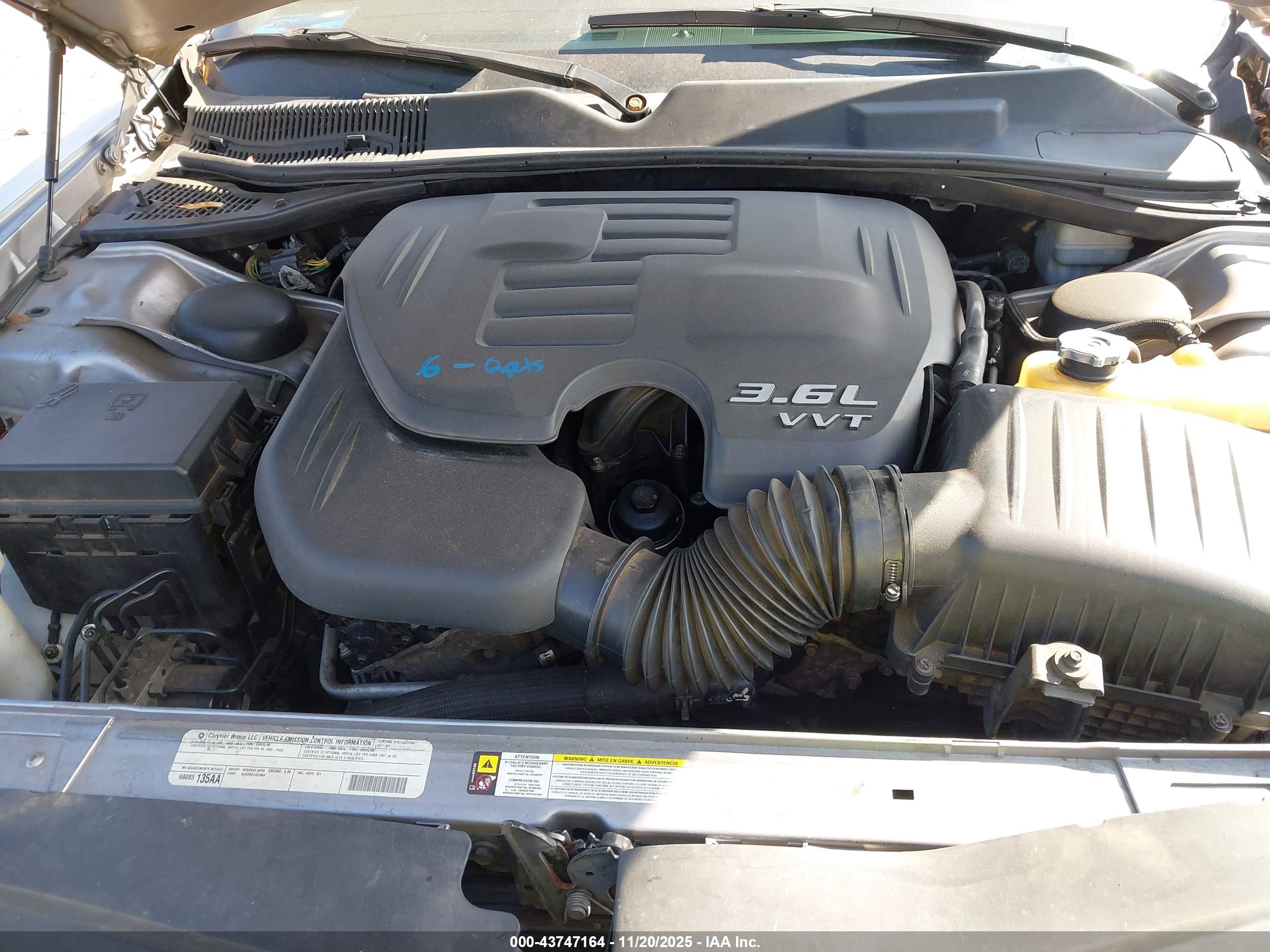 DODGE CHALLENGER image 10