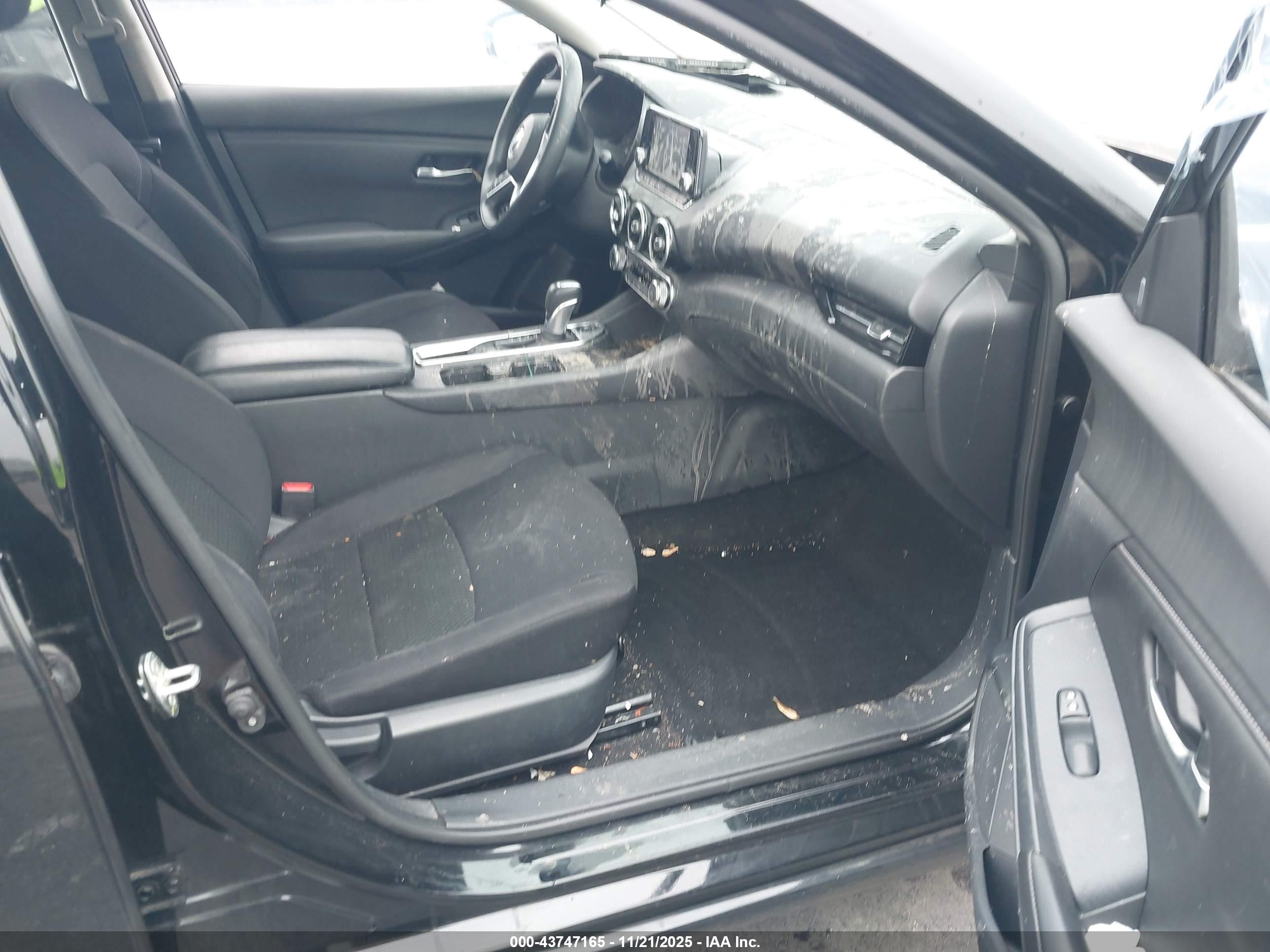 NISSAN SENTRA image 5