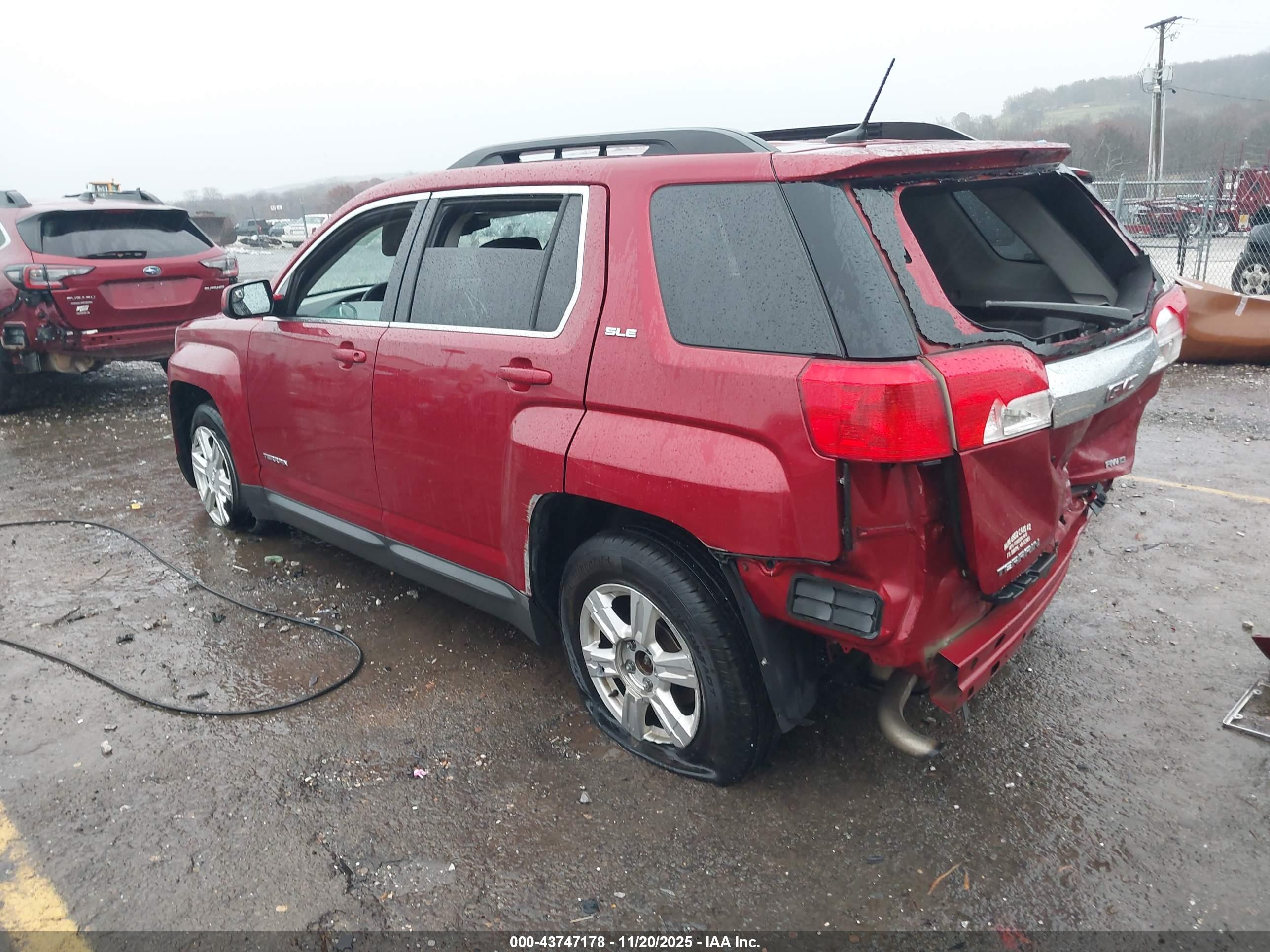 GMC TERRAIN image 3