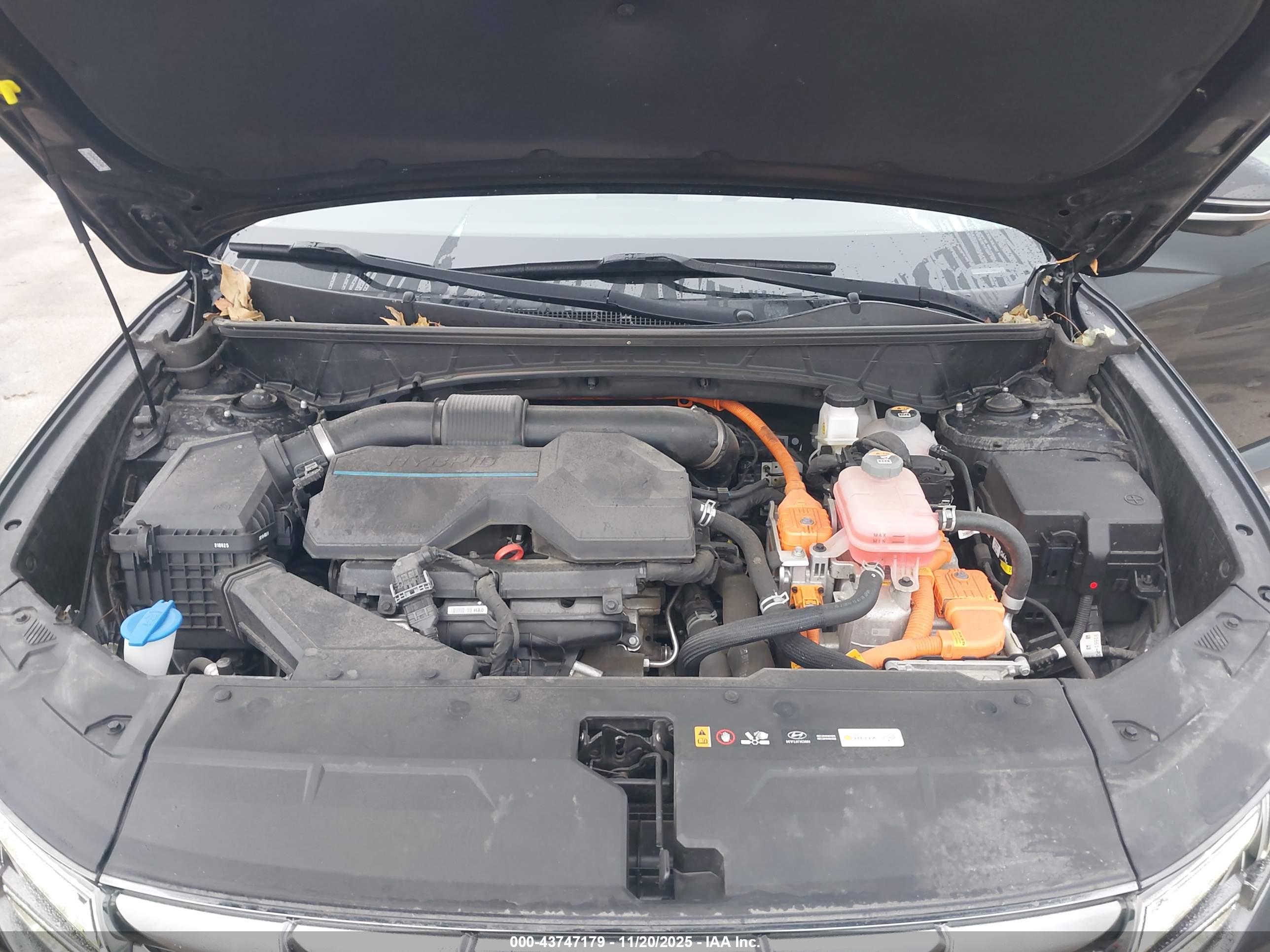 HYUNDAI TUCSON image 10
