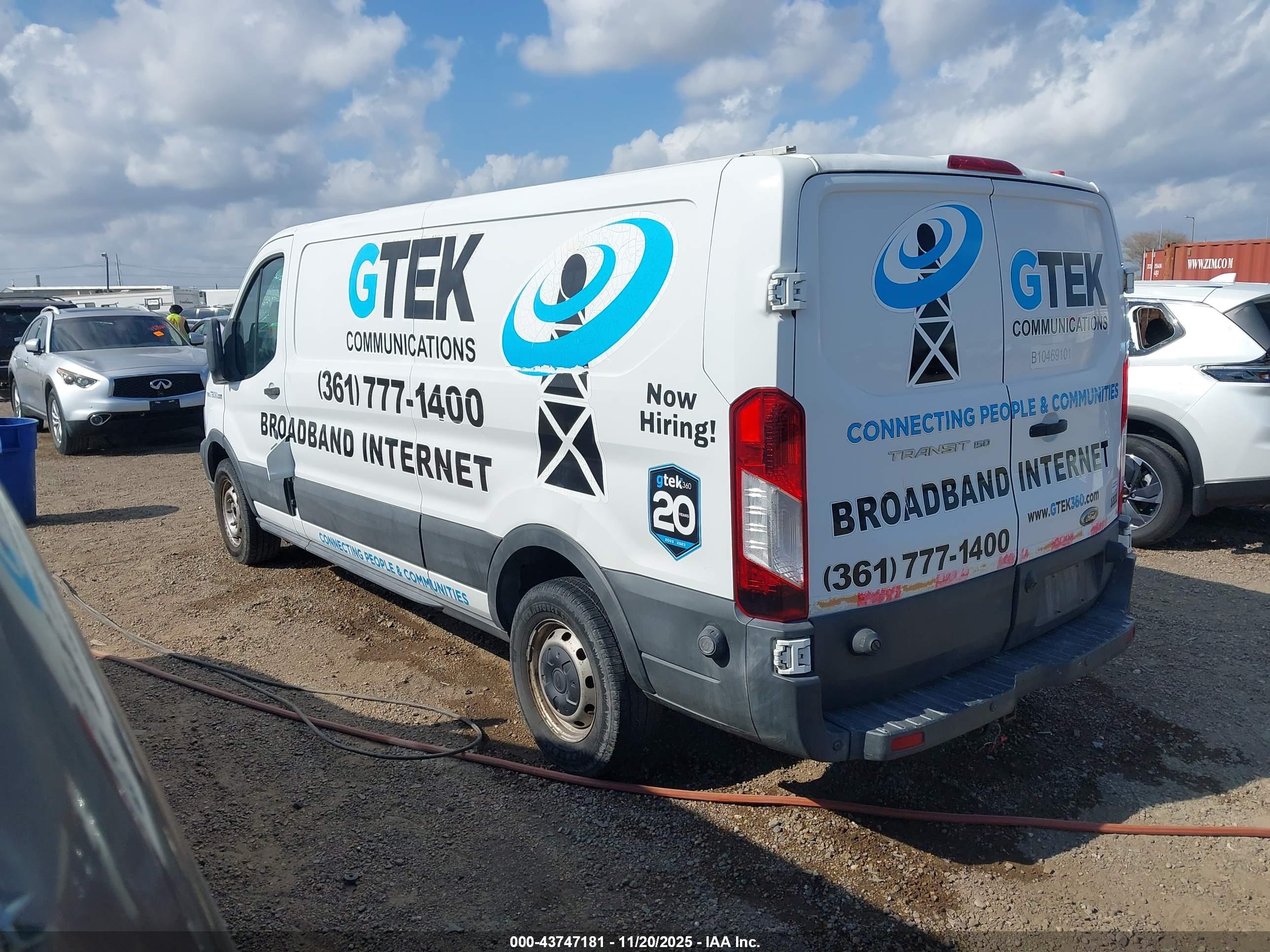 FORD TRANSIT-150 image 3