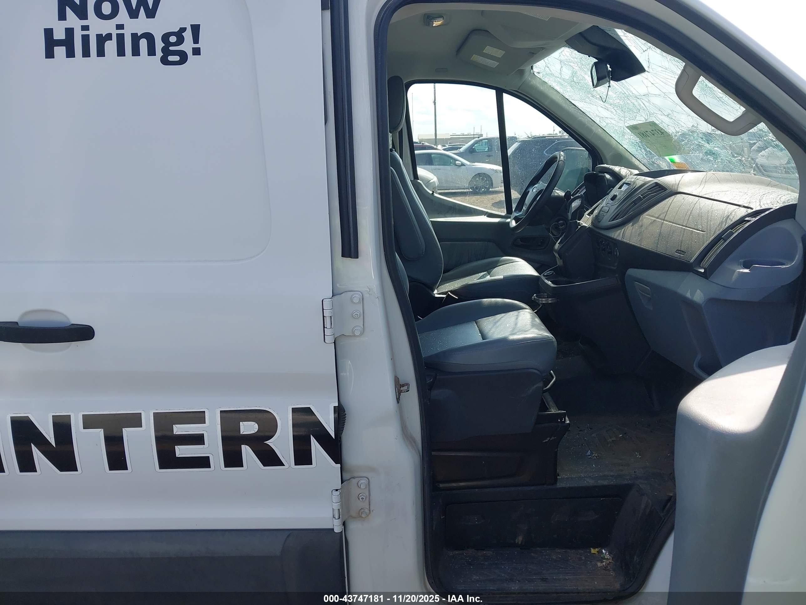 FORD TRANSIT-150 image 5