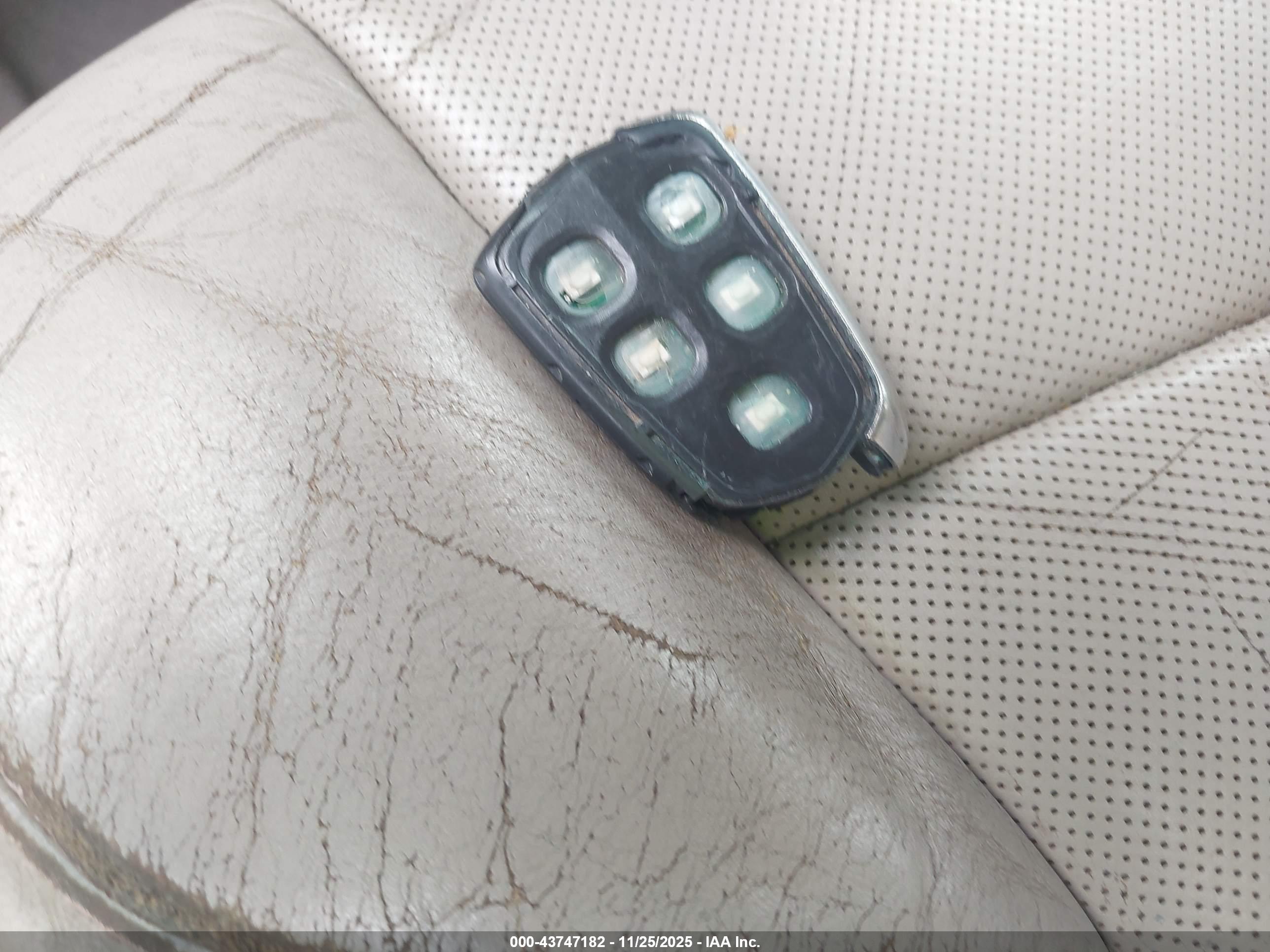 CADILLAC ESCALADE image 11