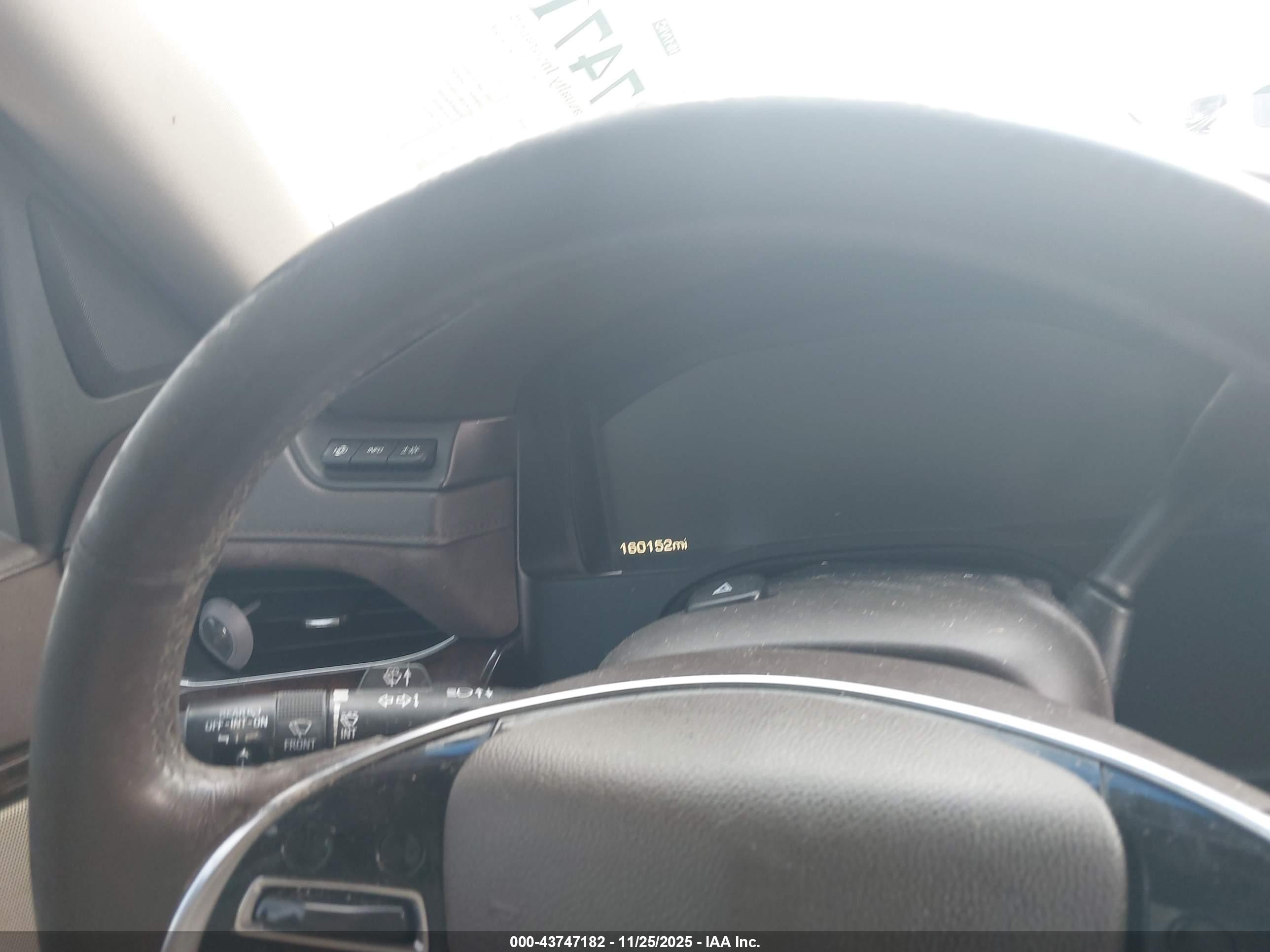 CADILLAC ESCALADE image 7