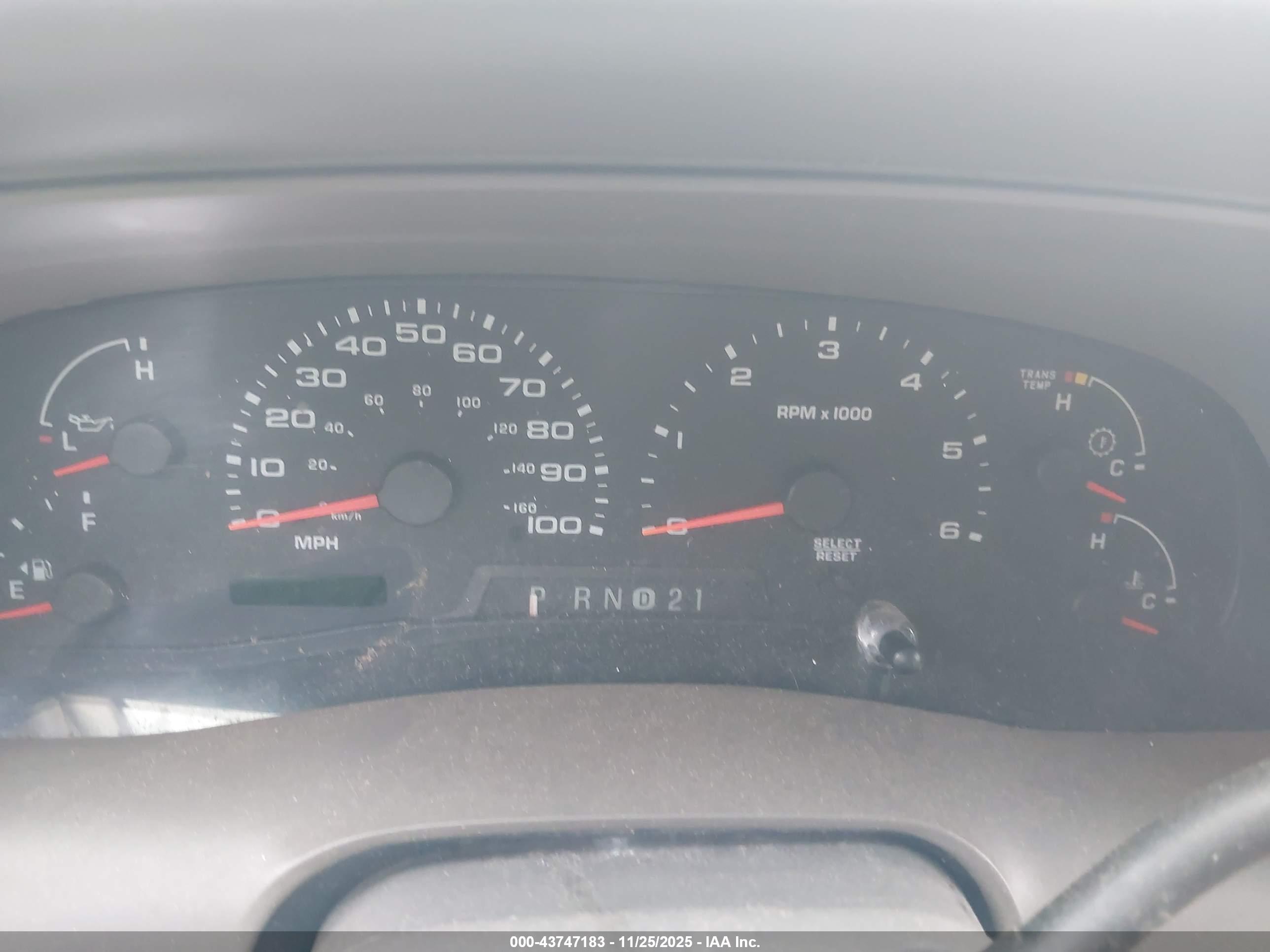 FORD EXCURSION image 7