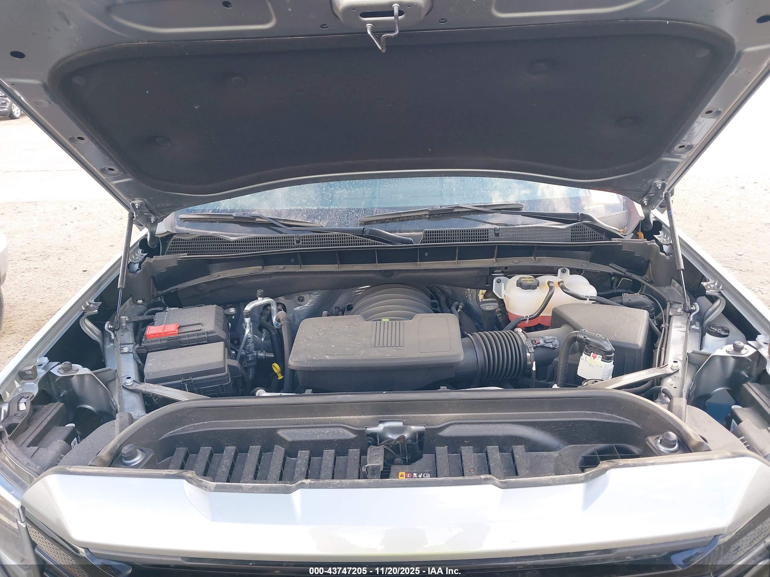 GMC SIERRA image 10