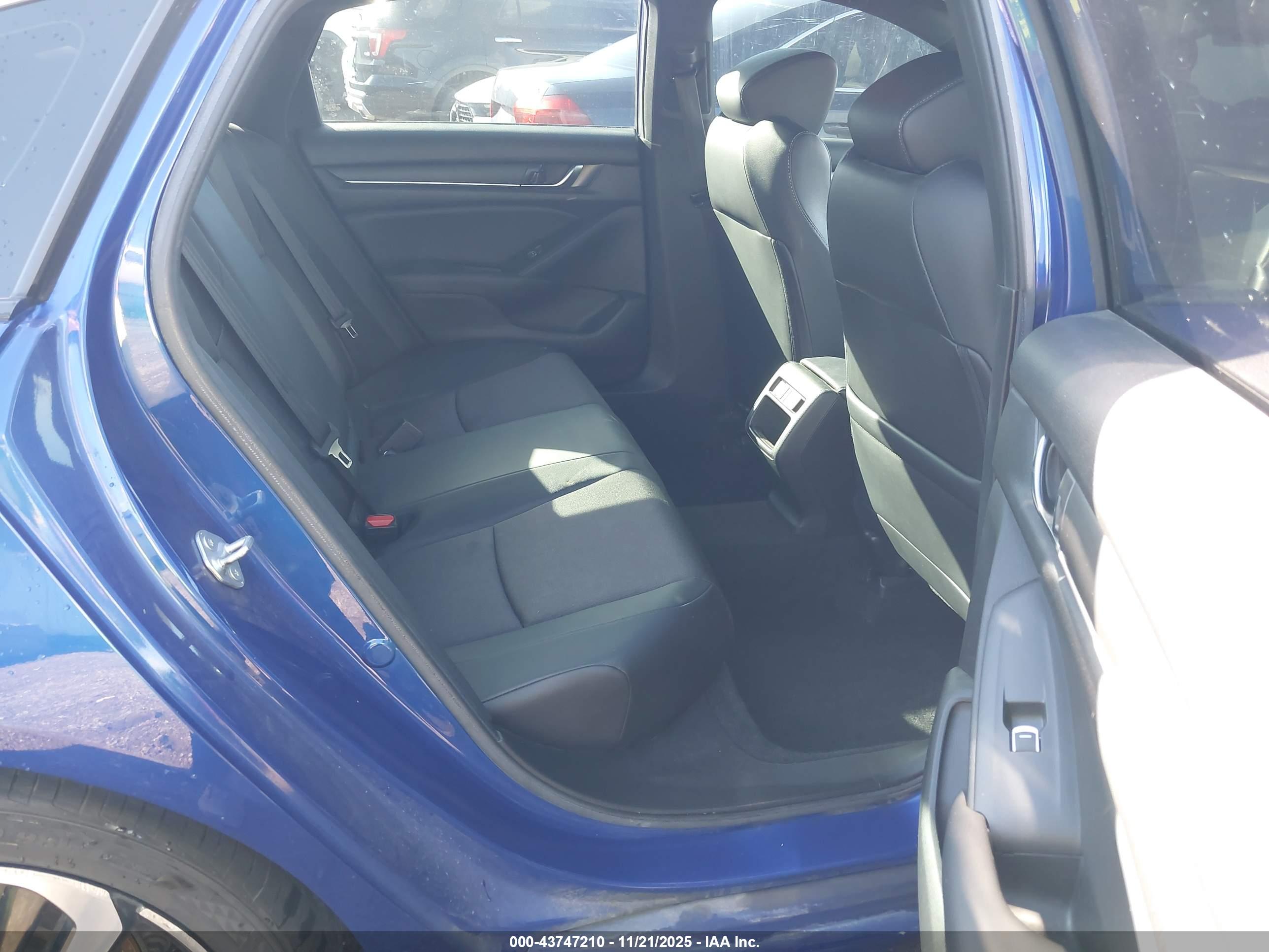 HONDA ACCORD image 8