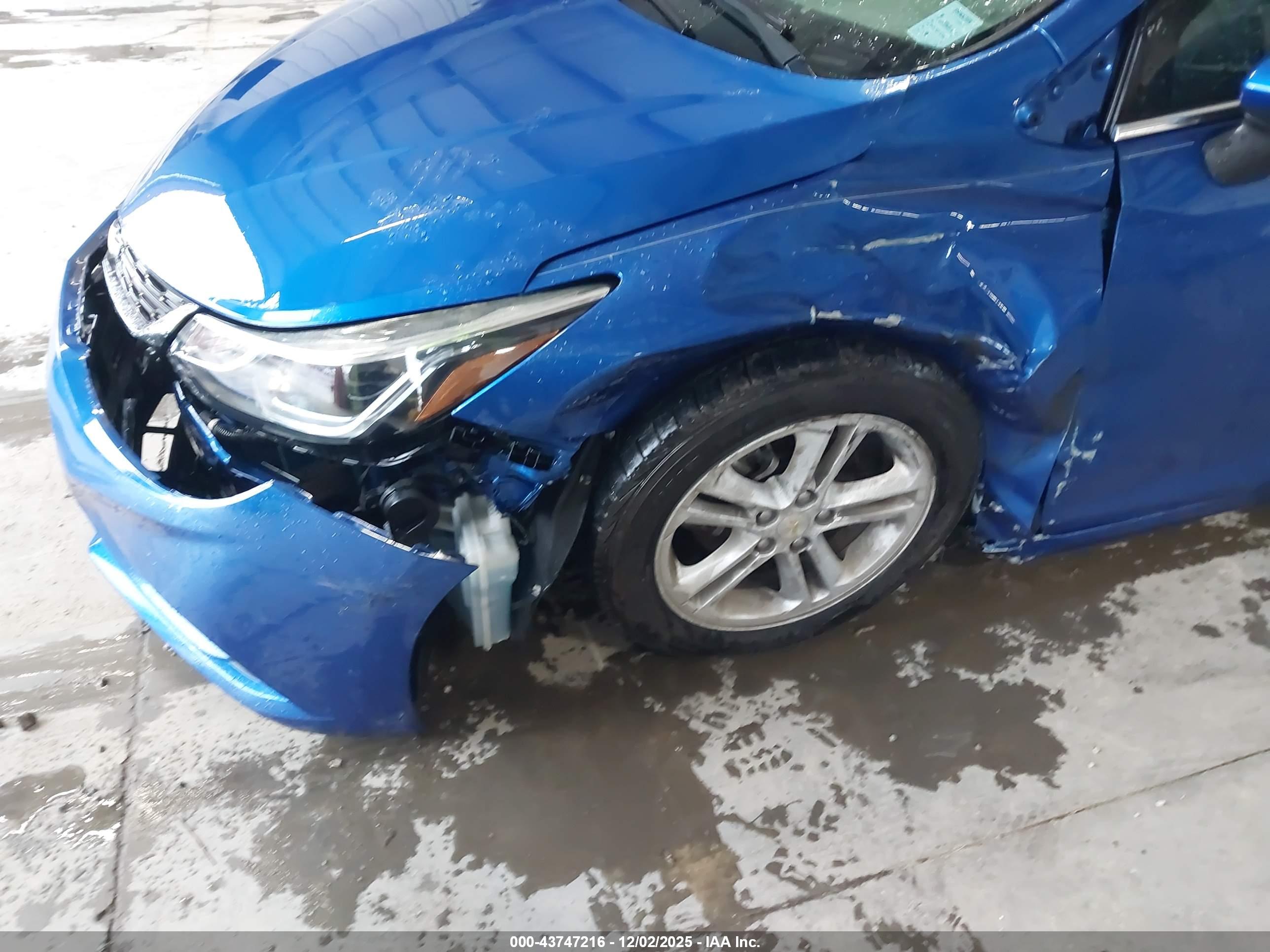 CHEVROLET CRUZE image 6