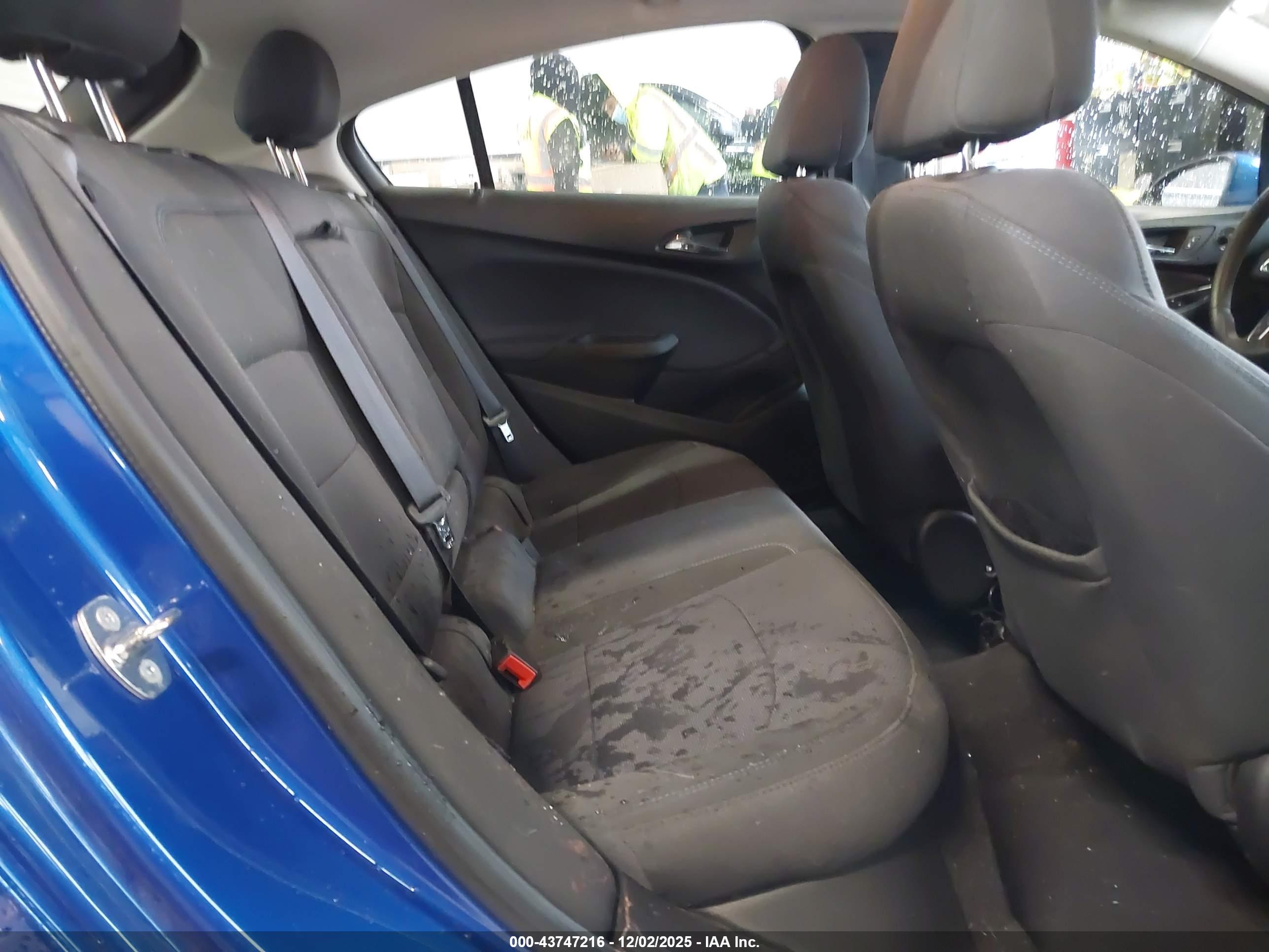CHEVROLET CRUZE image 8