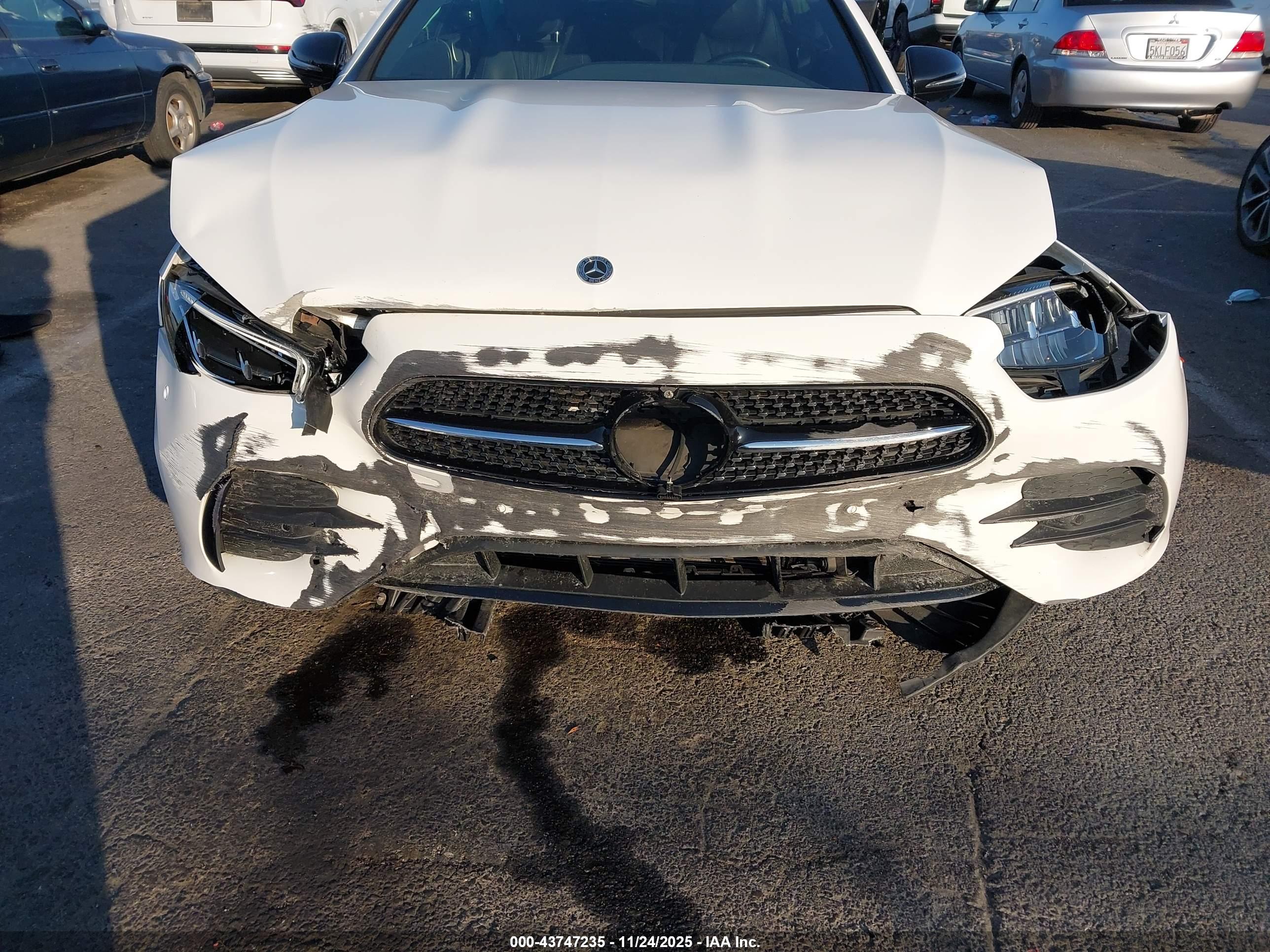 MERCEDES-BENZ E image 6