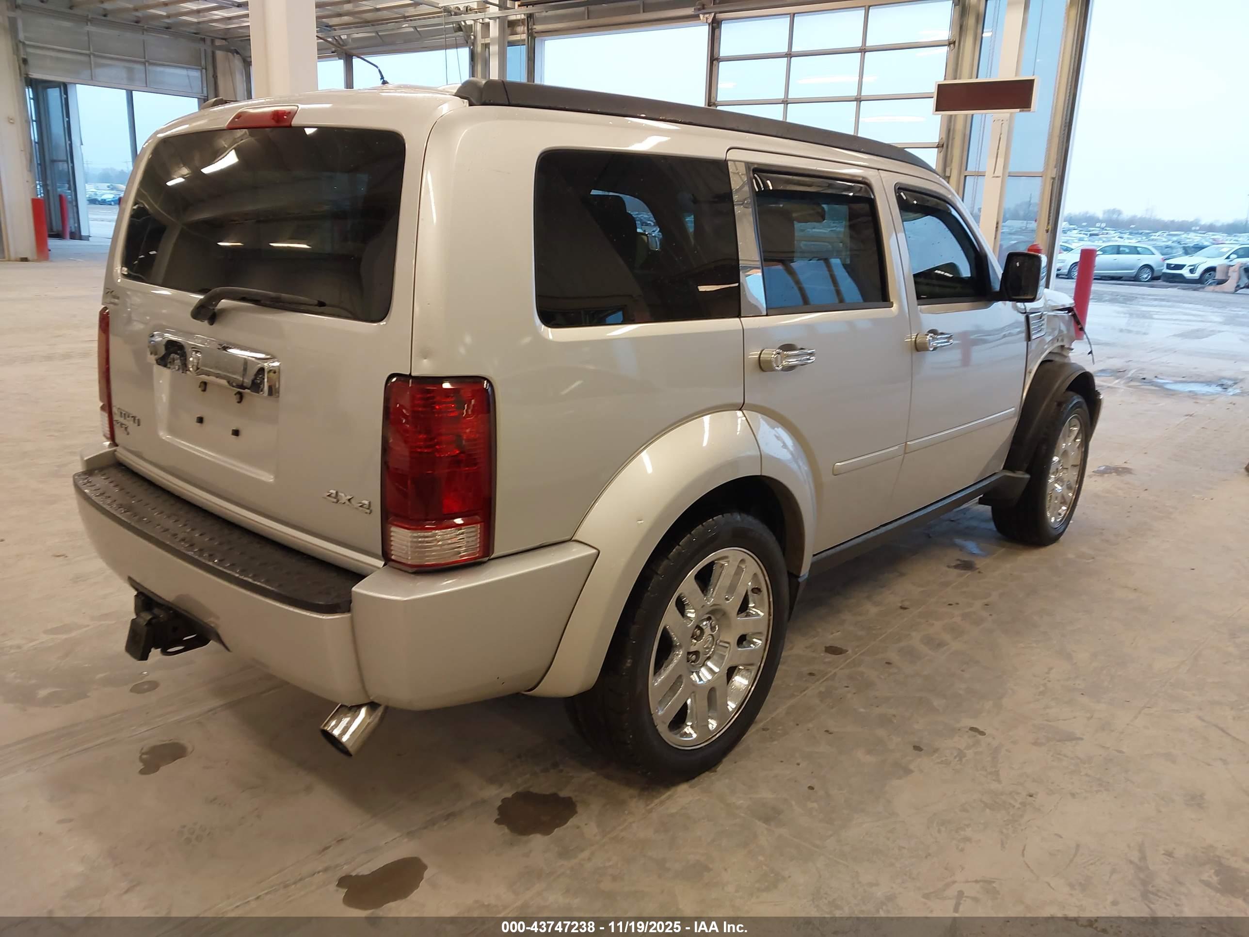 DODGE NITRO image 4