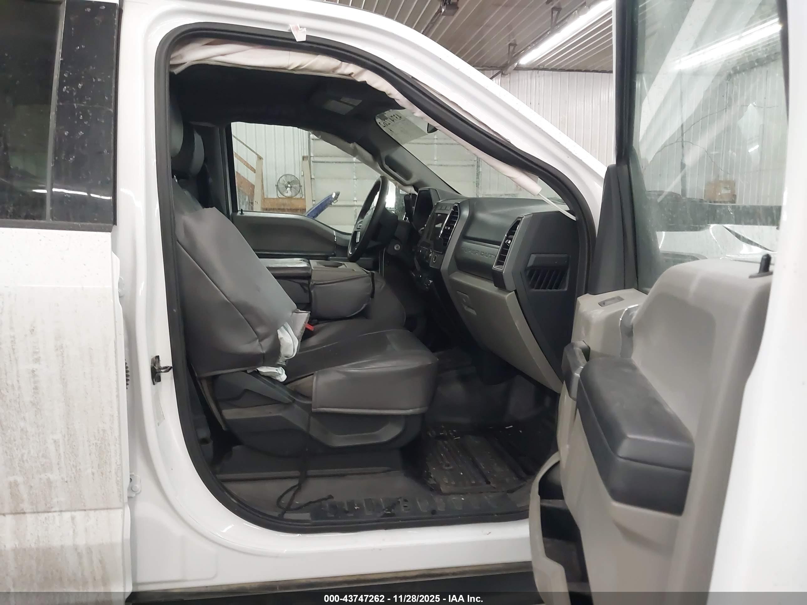 FORD F-350 image 5