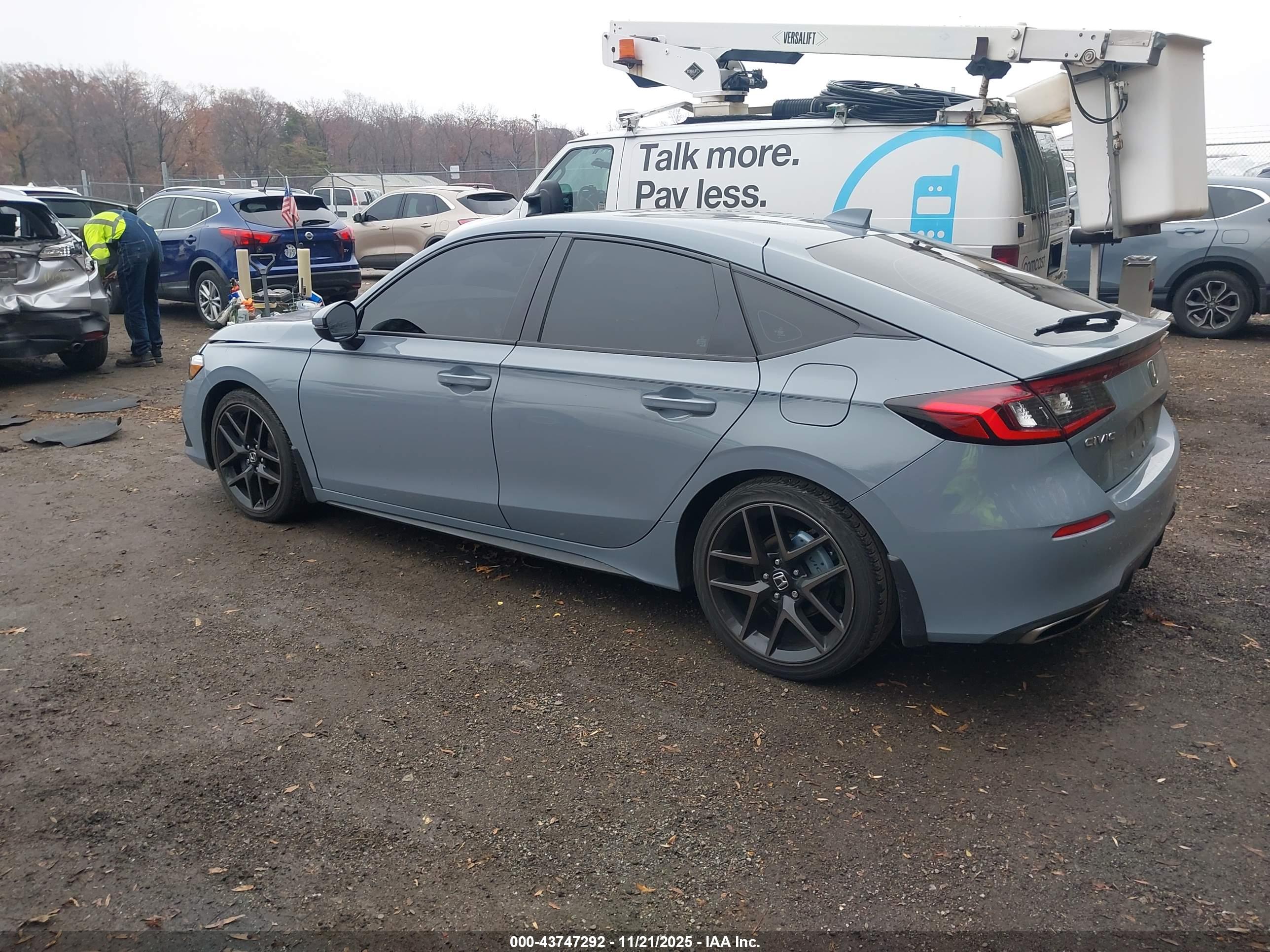 HONDA CIVIC image 3
