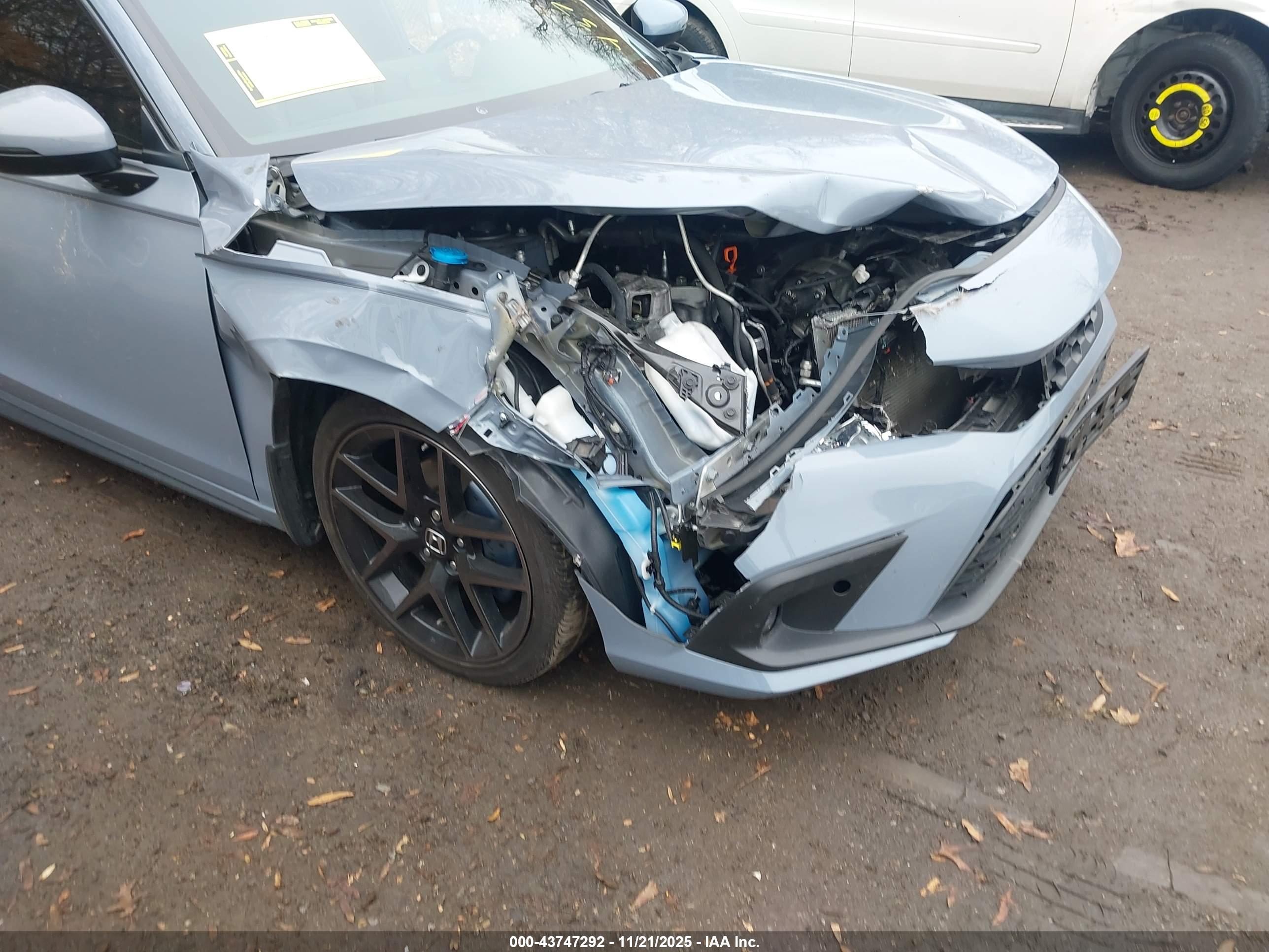 HONDA CIVIC image 6