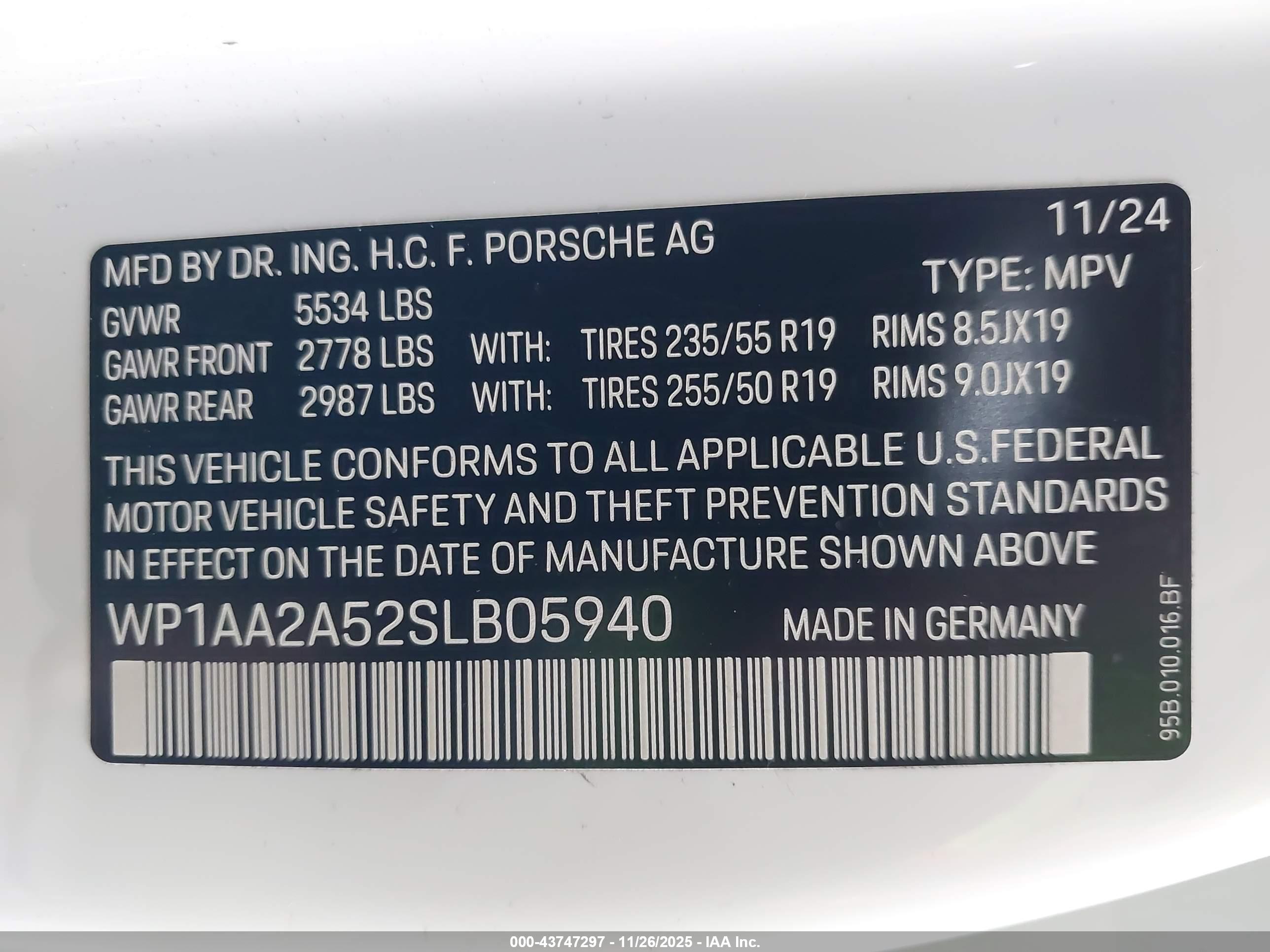 PORSCHE MACAN image 9