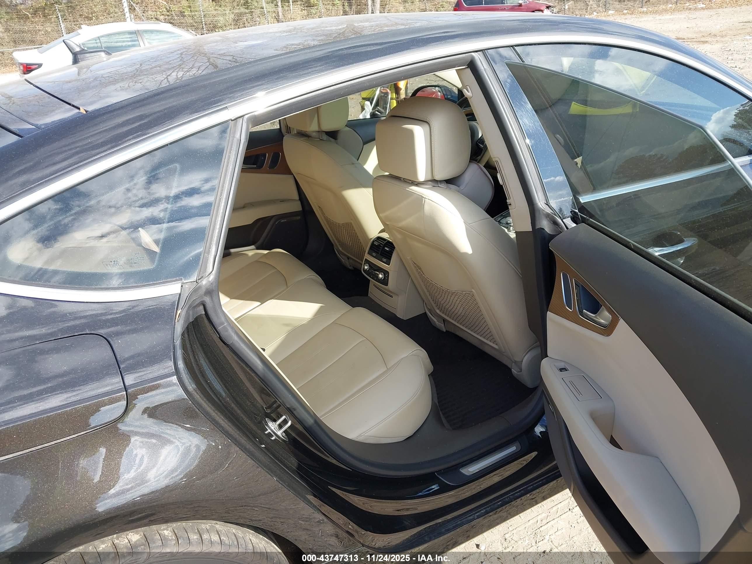 AUDI A7 image 8