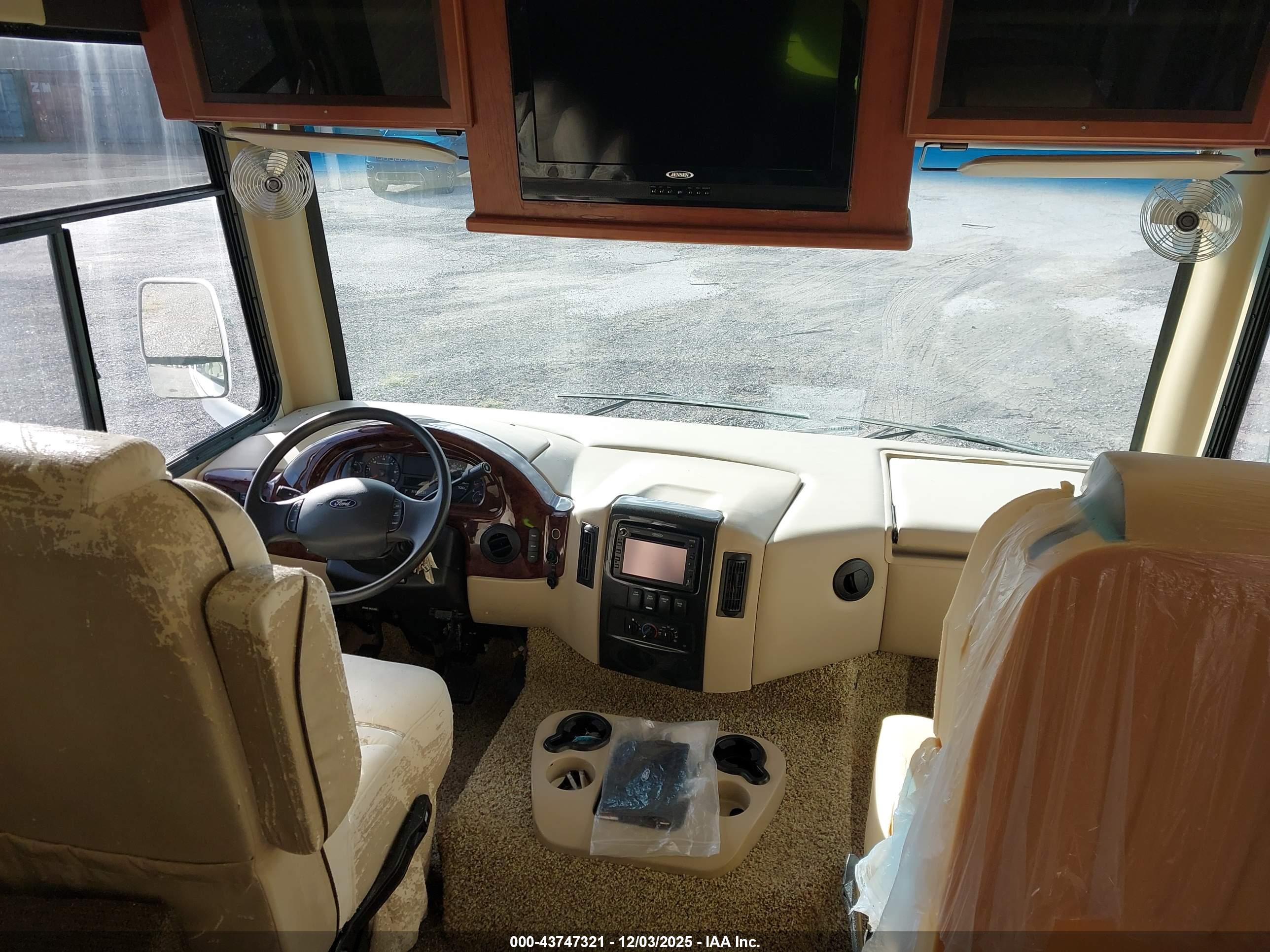 FORD F53 image 5