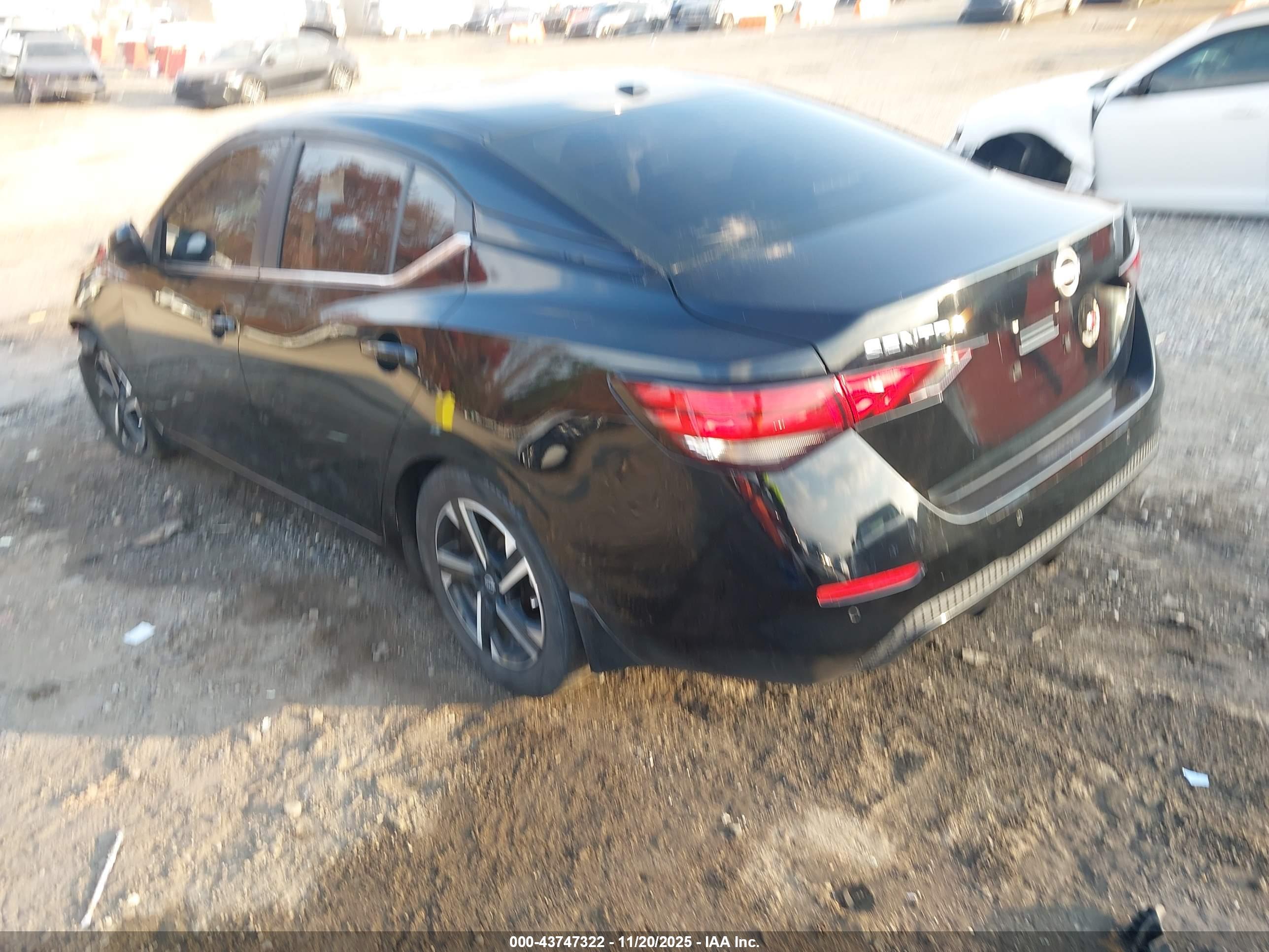 NISSAN SENTRA image 3