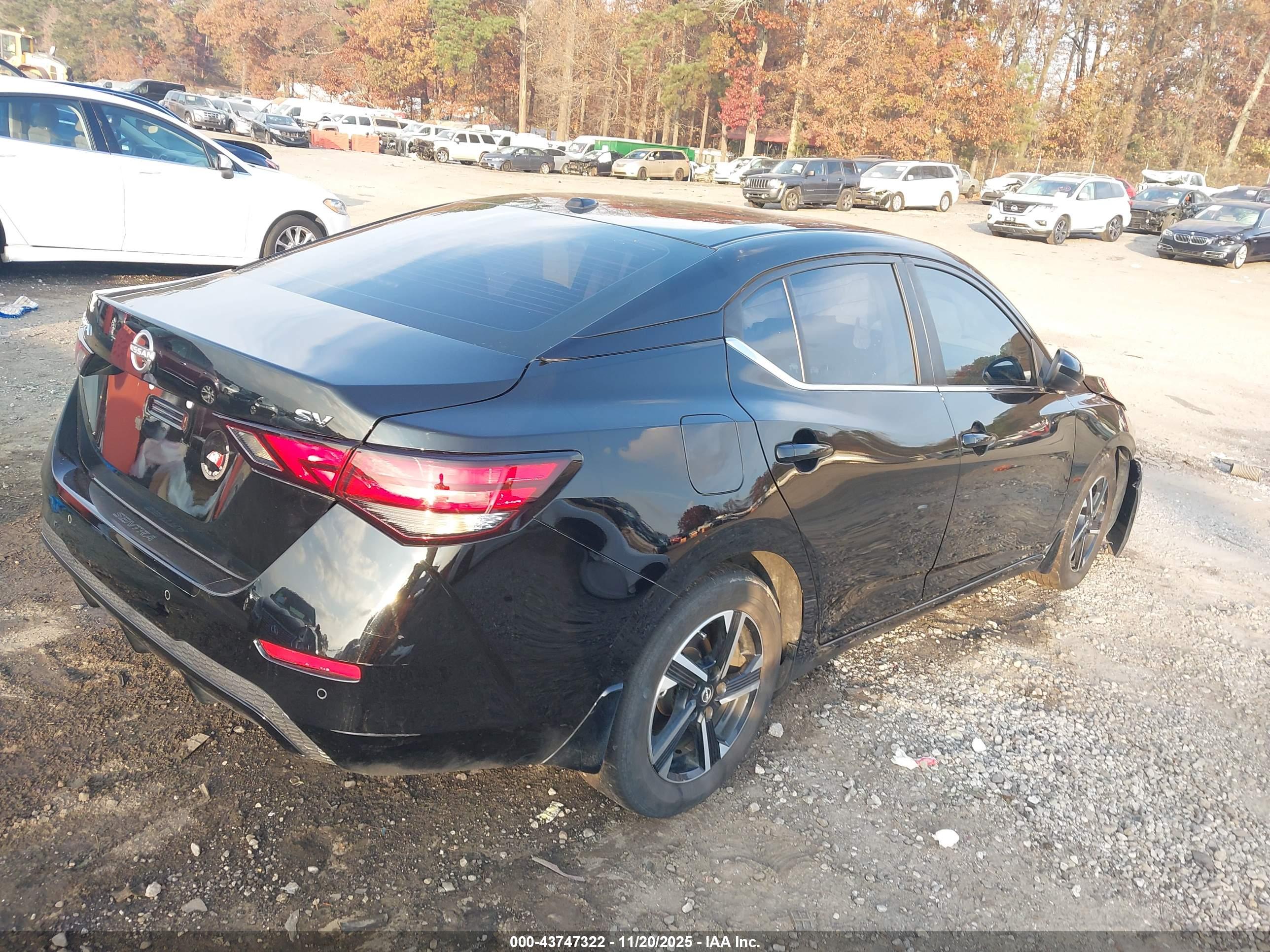 NISSAN SENTRA image 4