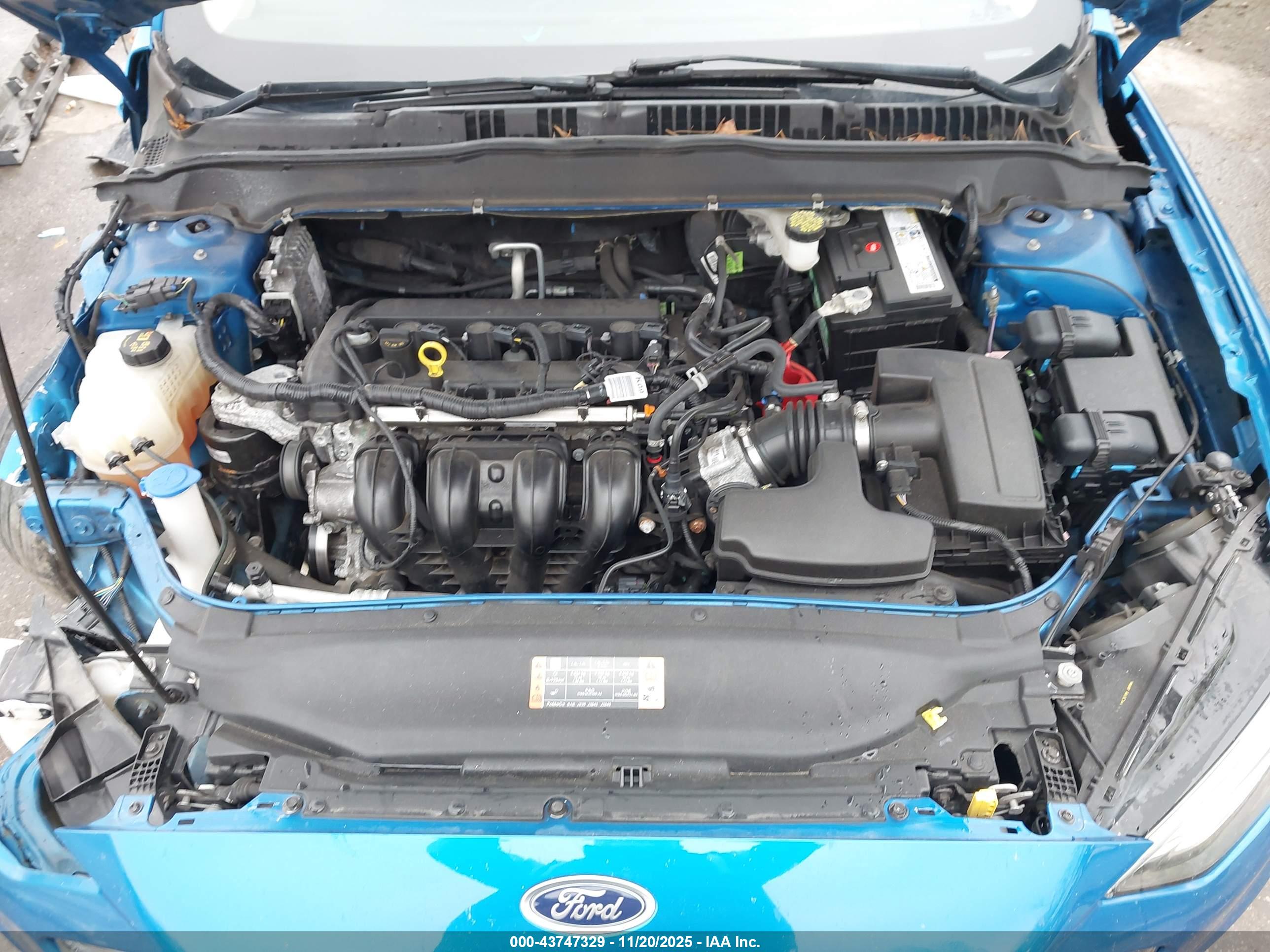 FORD FUSION image 10