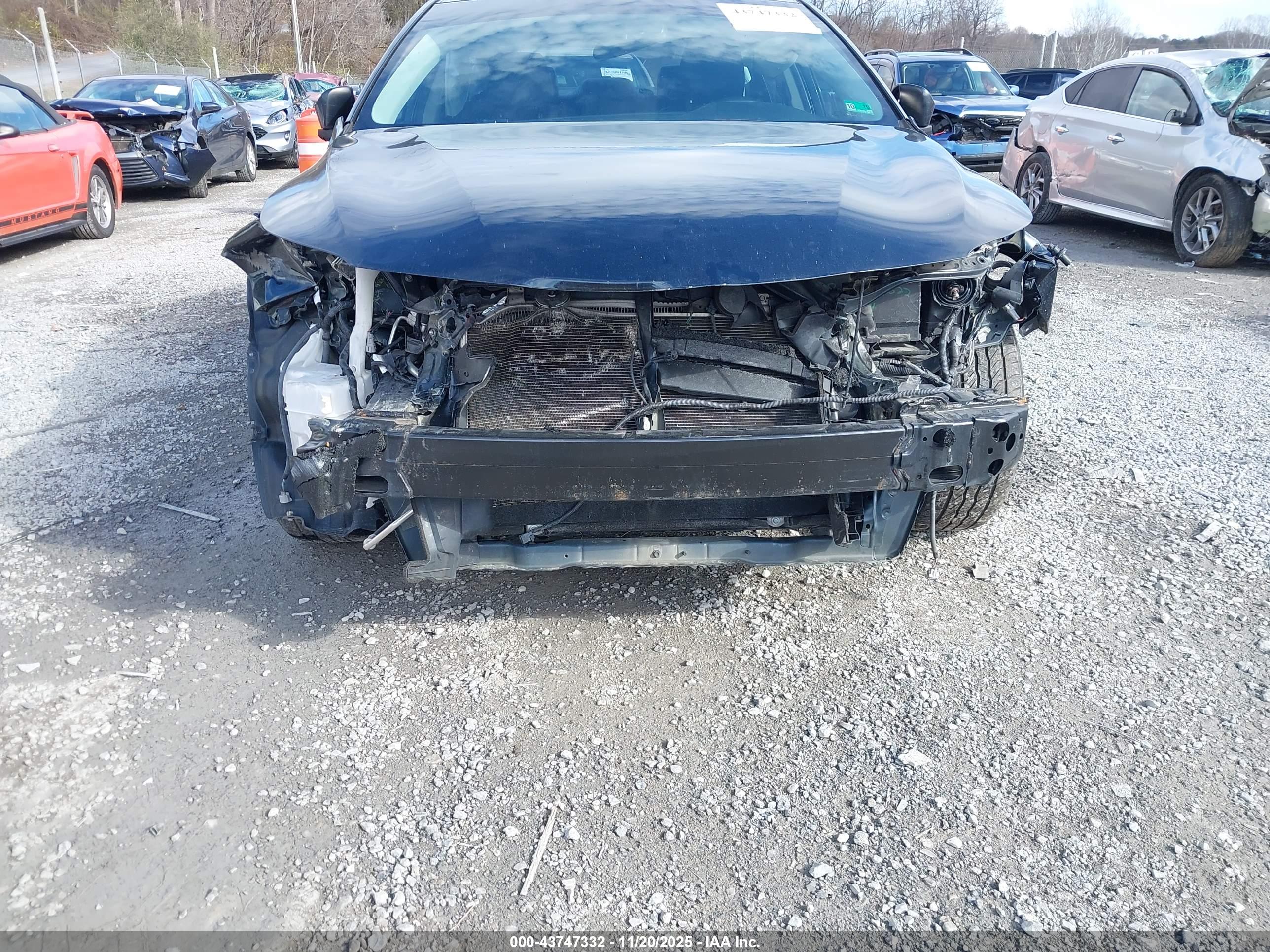 TOYOTA AVALON image 6