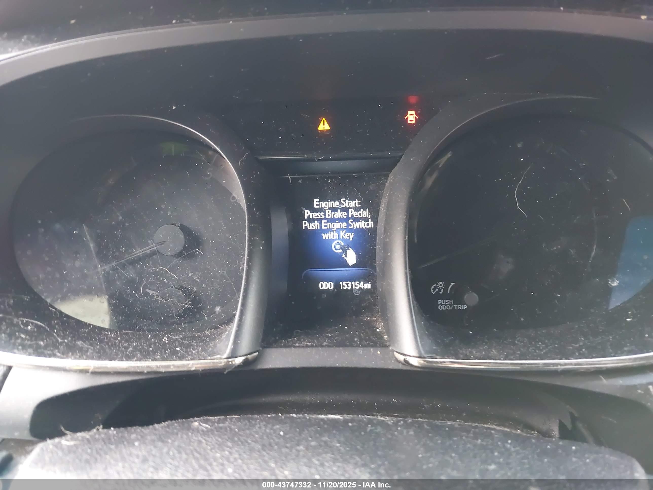 TOYOTA AVALON image 7