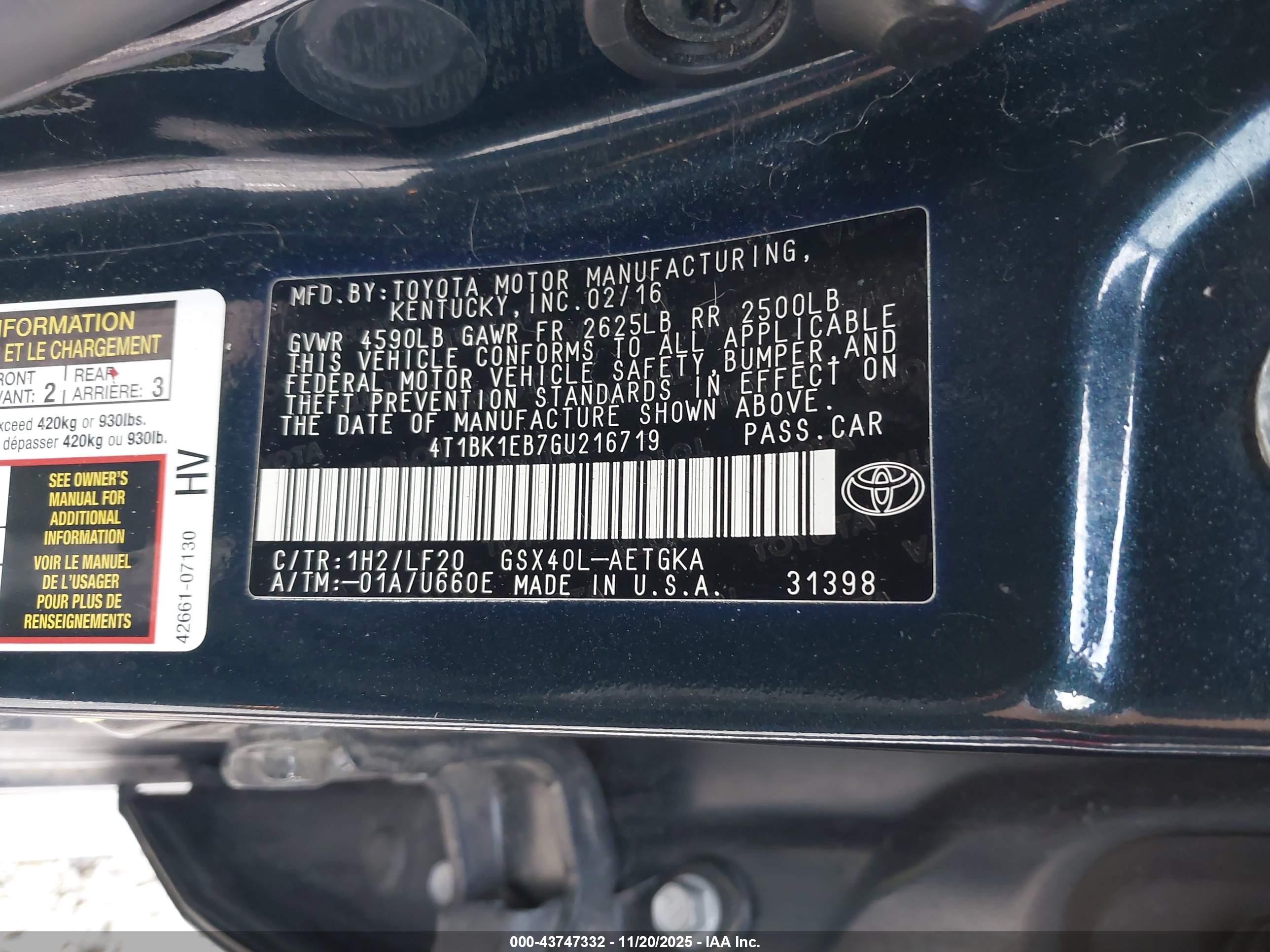 TOYOTA AVALON image 9