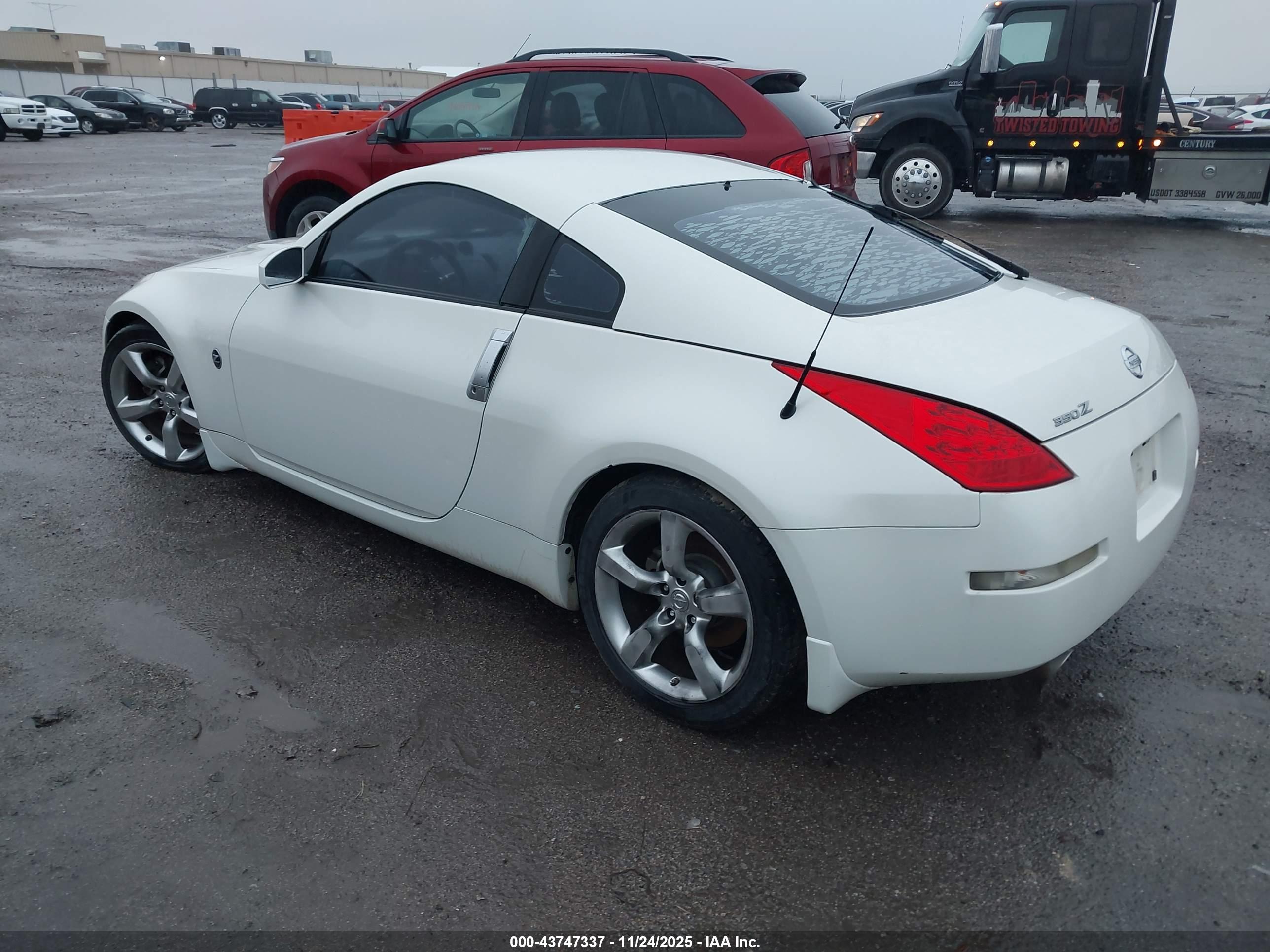 NISSAN 350Z image 3