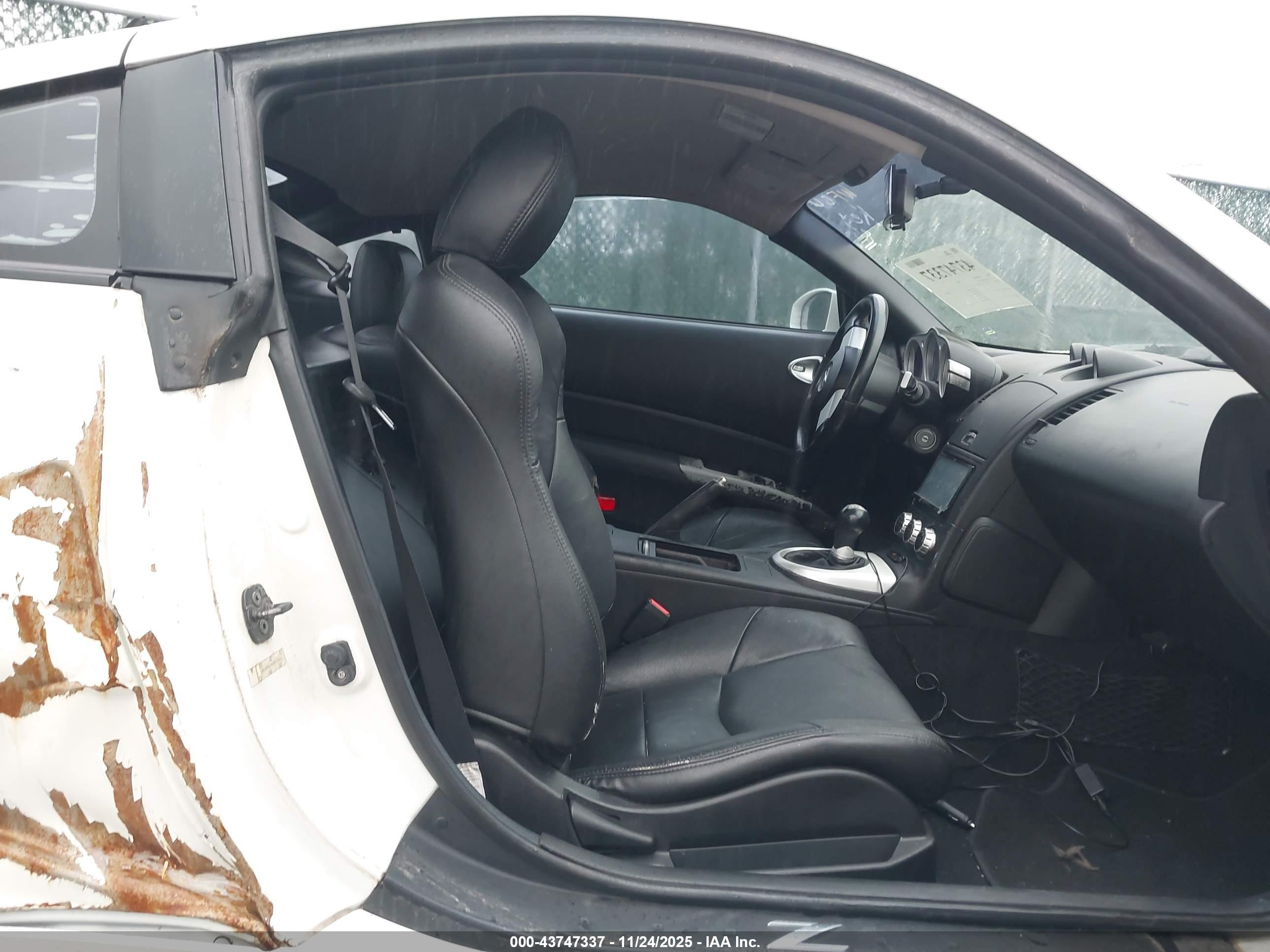 NISSAN 350Z image 5