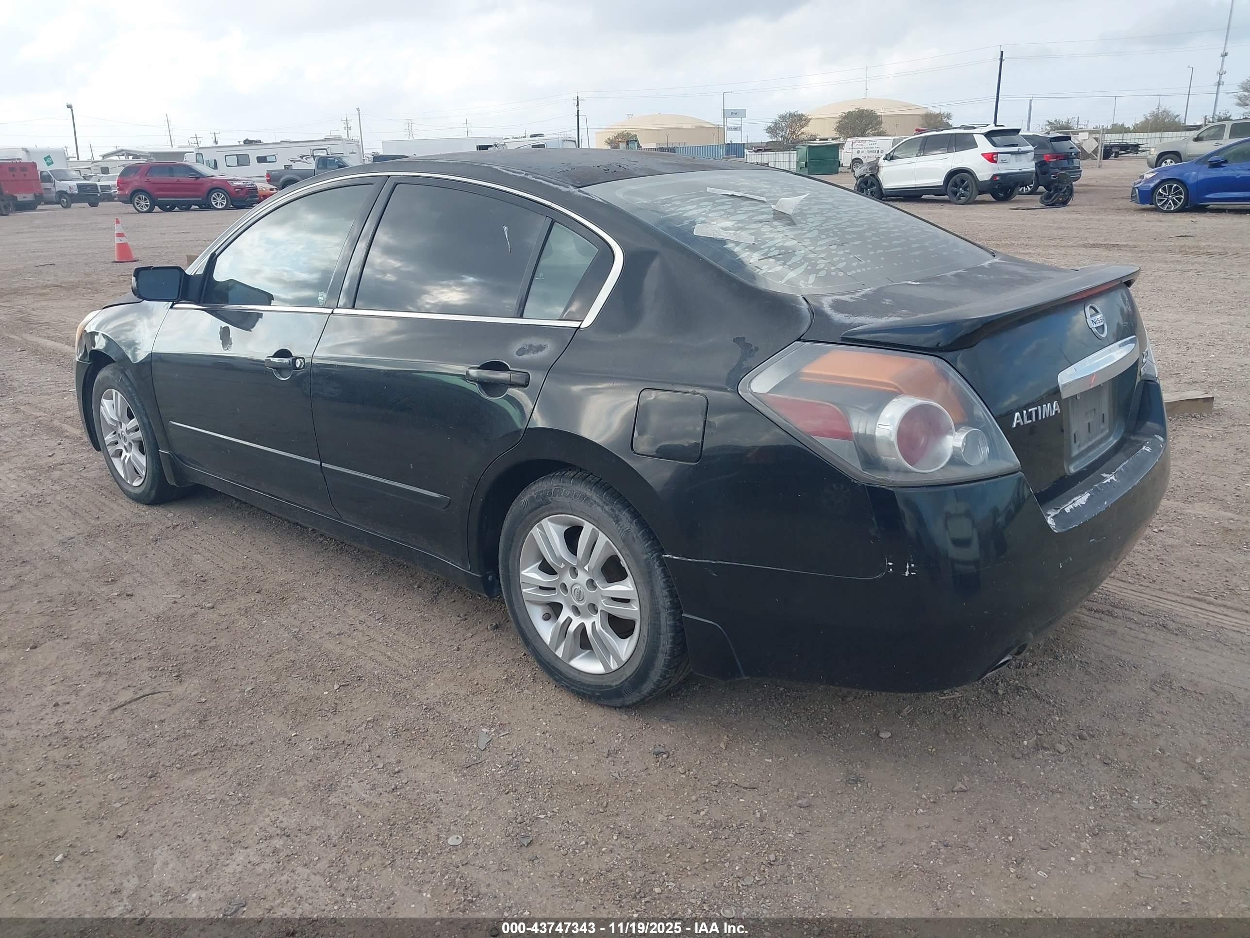 NISSAN ALTIMA image 3