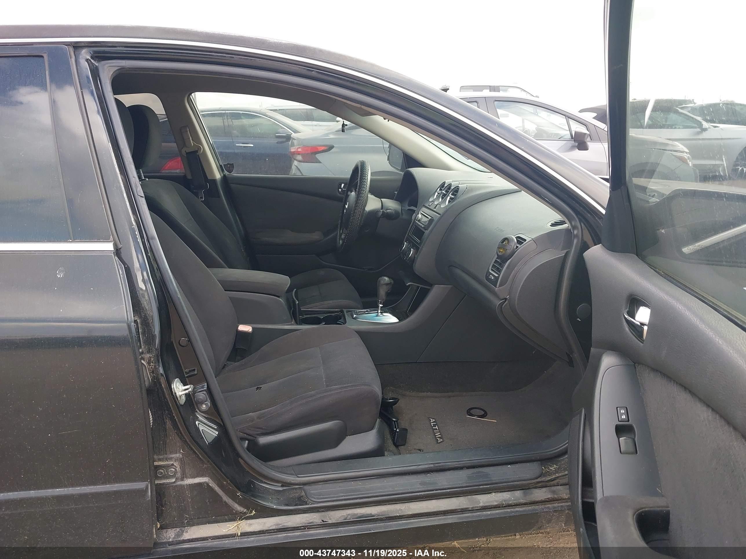 NISSAN ALTIMA image 5