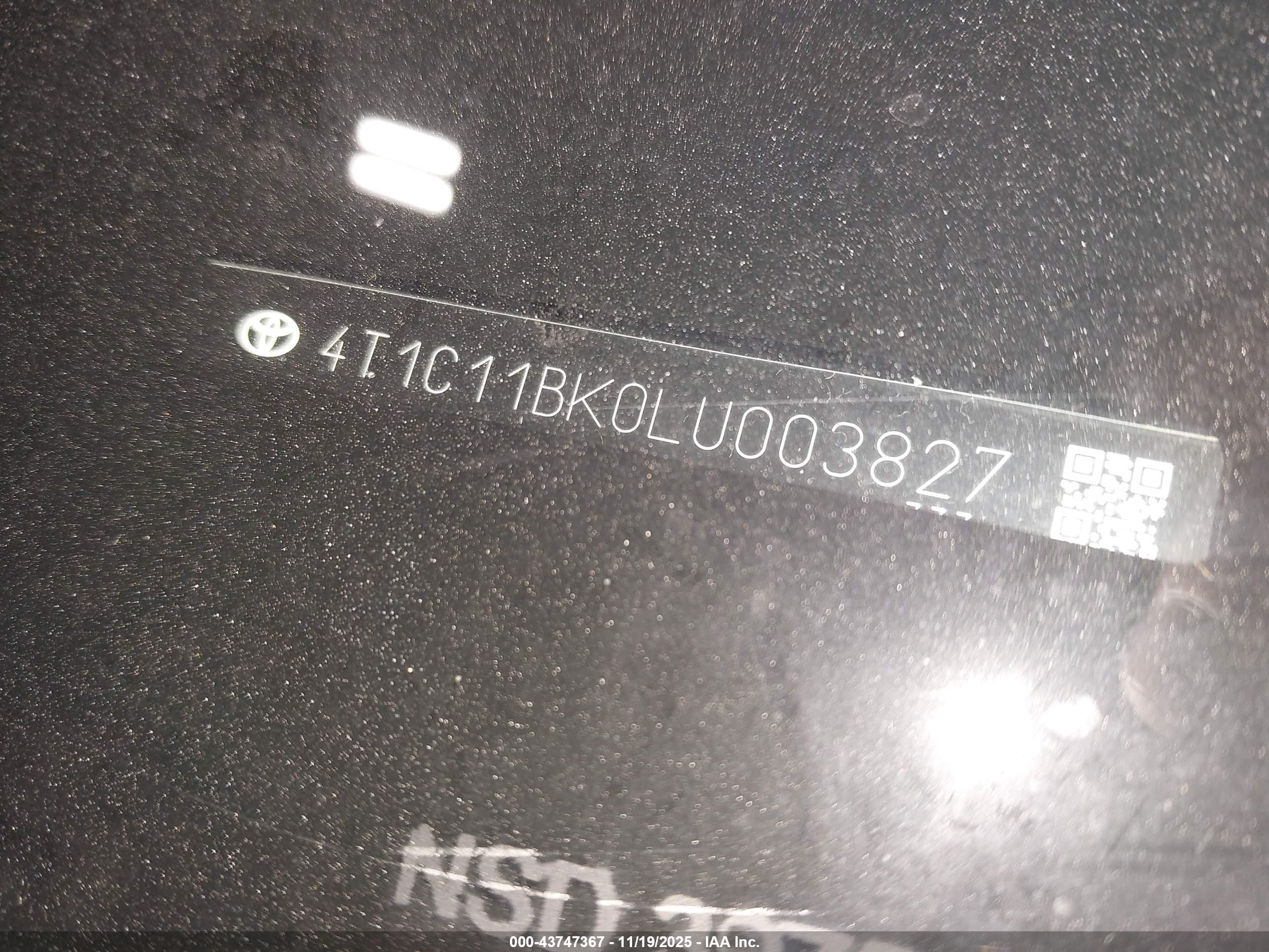 TOYOTA CAMRY image 9