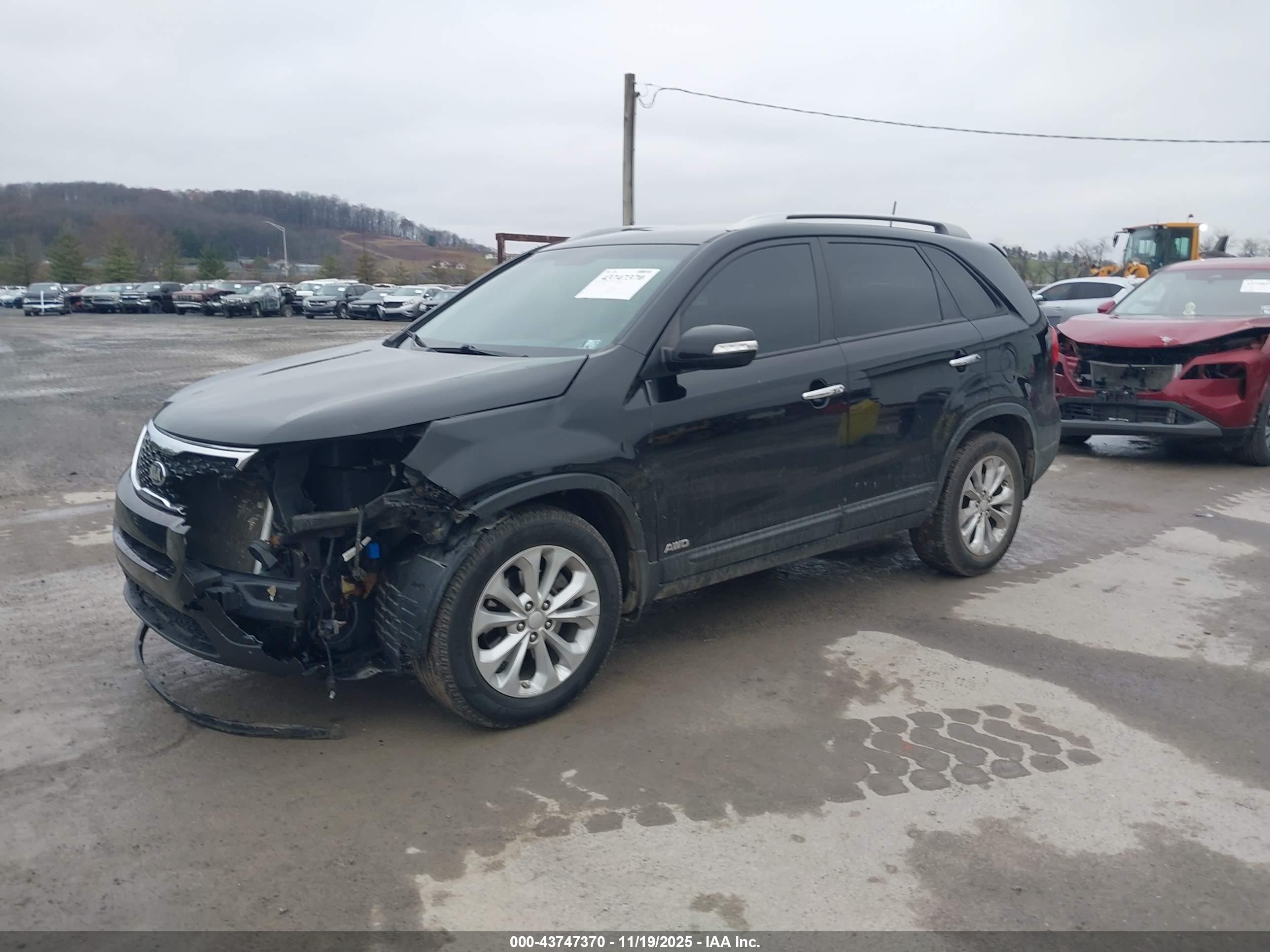 KIA SORENTO image 2