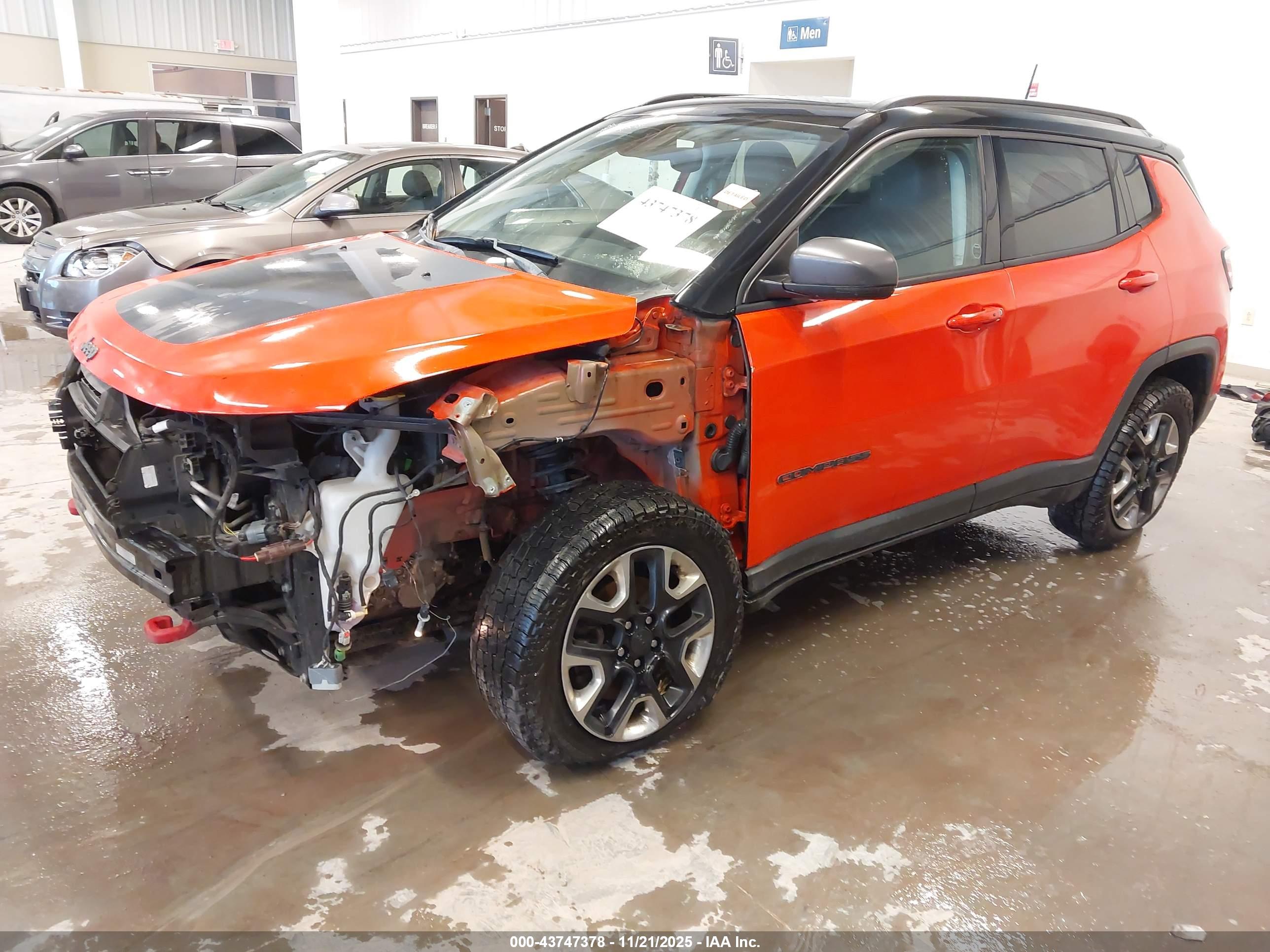 JEEP COMPASS image 2