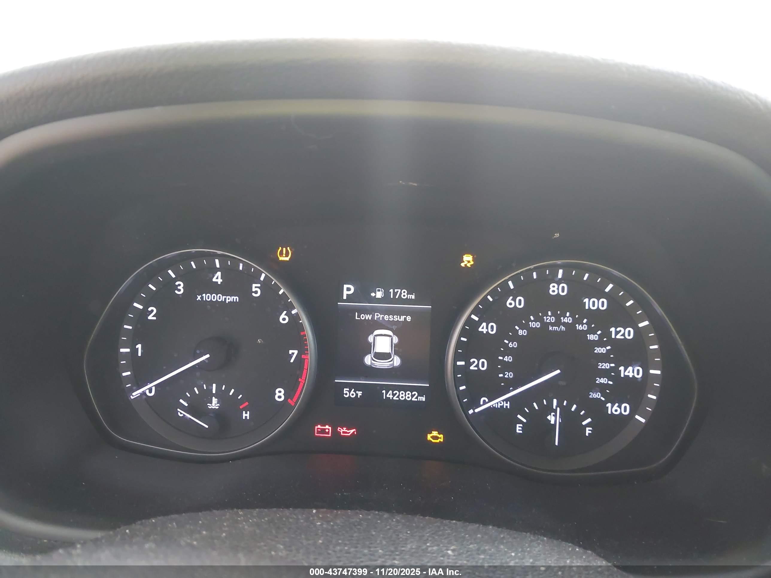 HYUNDAI ELANTRA image 7