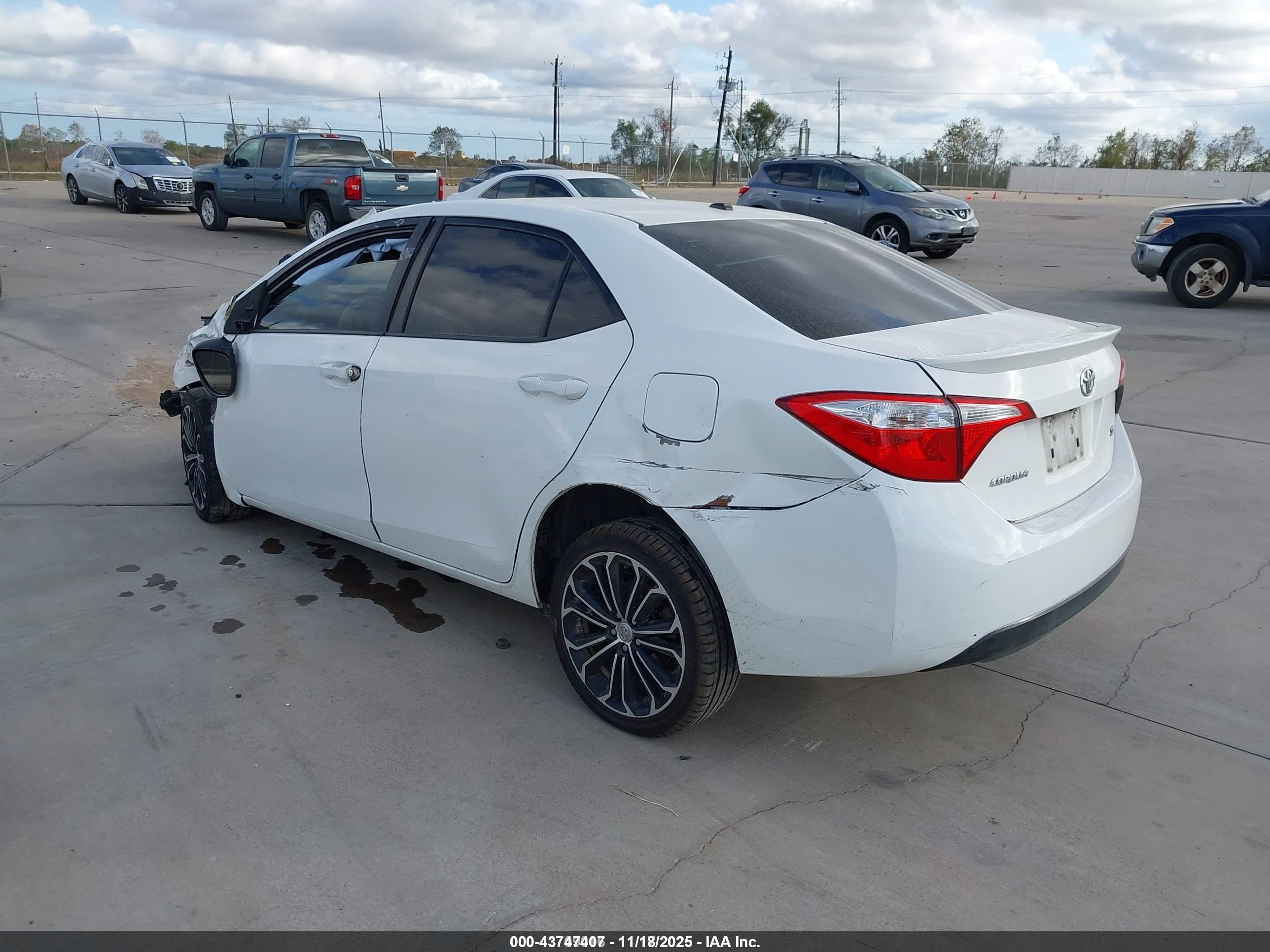 TOYOTA COROLLA image 3